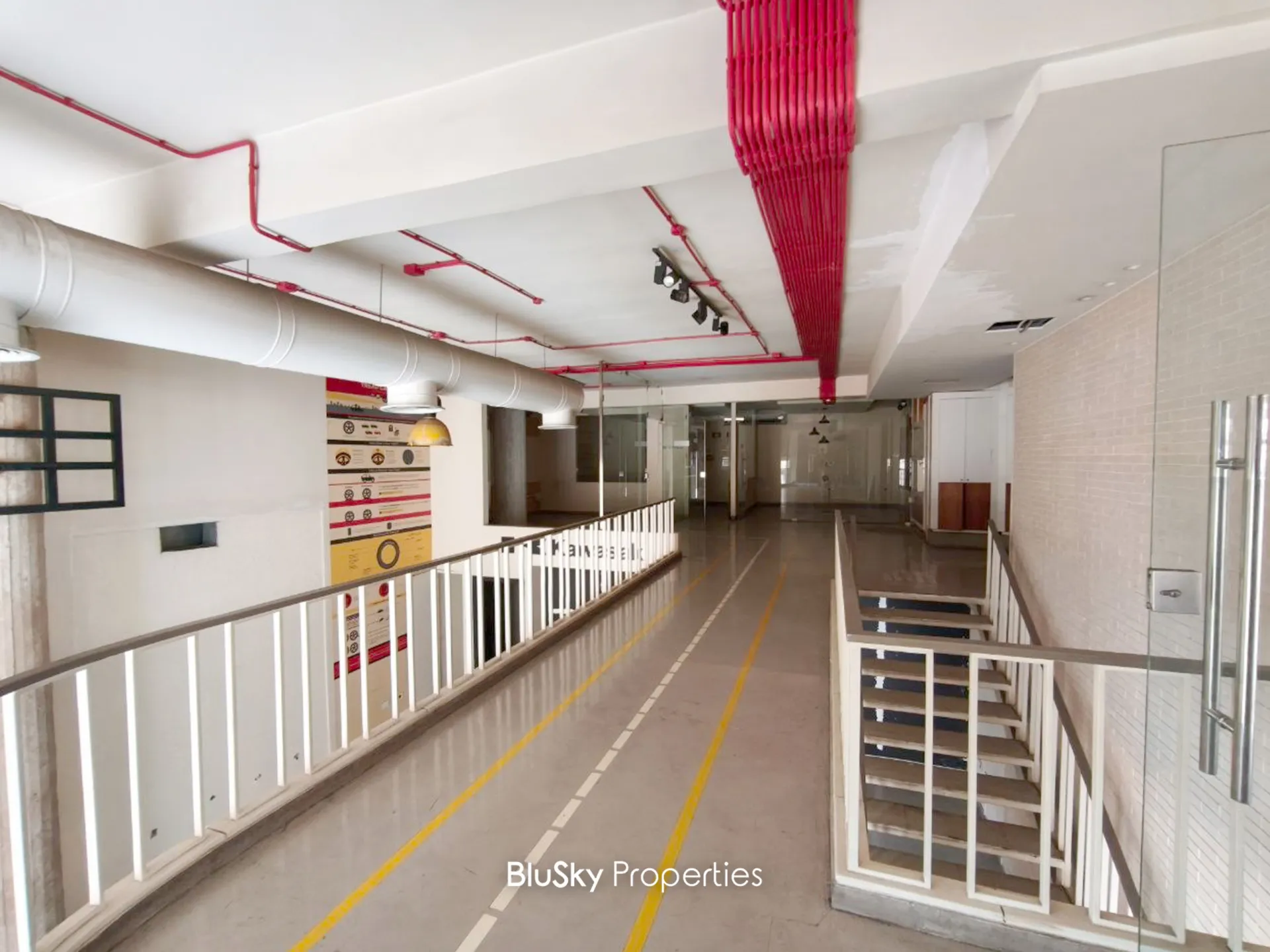 Showroom for rent in Dora, lebanon