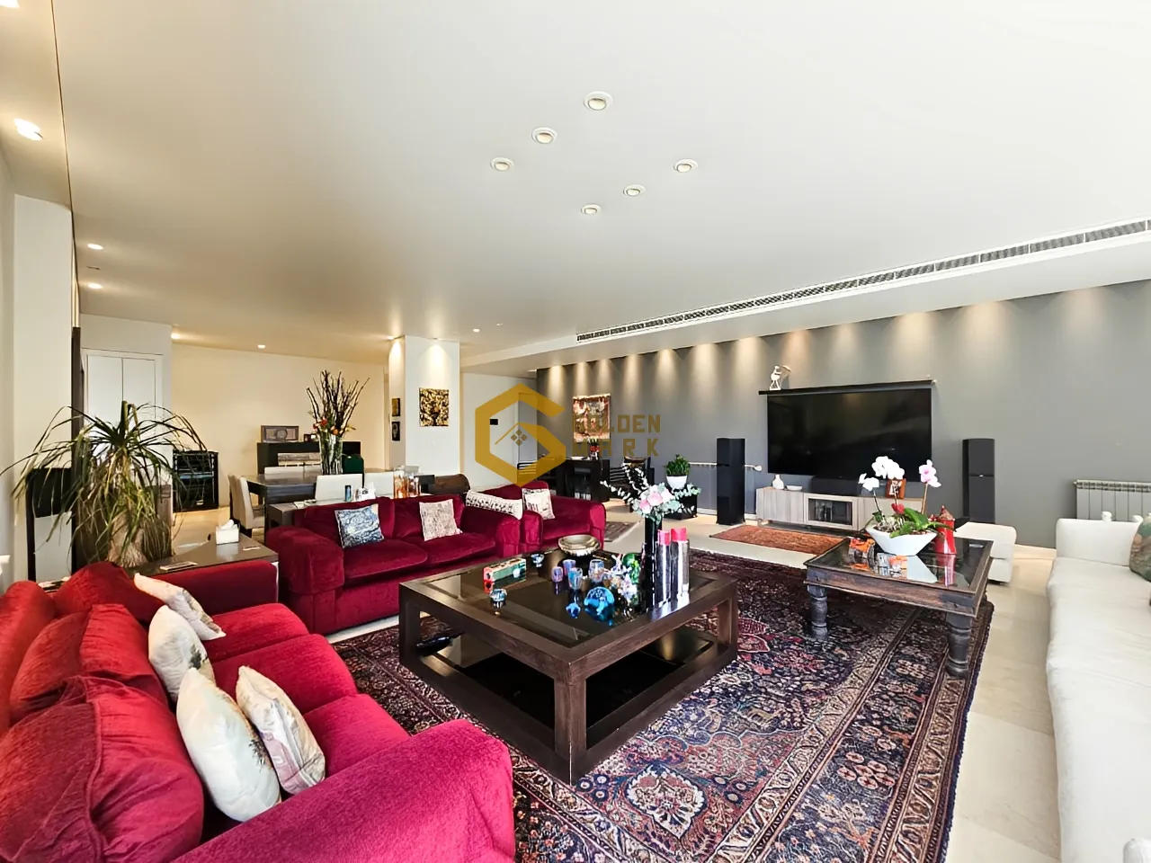 Apartment for Sale in Syoufi, Beirut - 3 bed, 3 bath