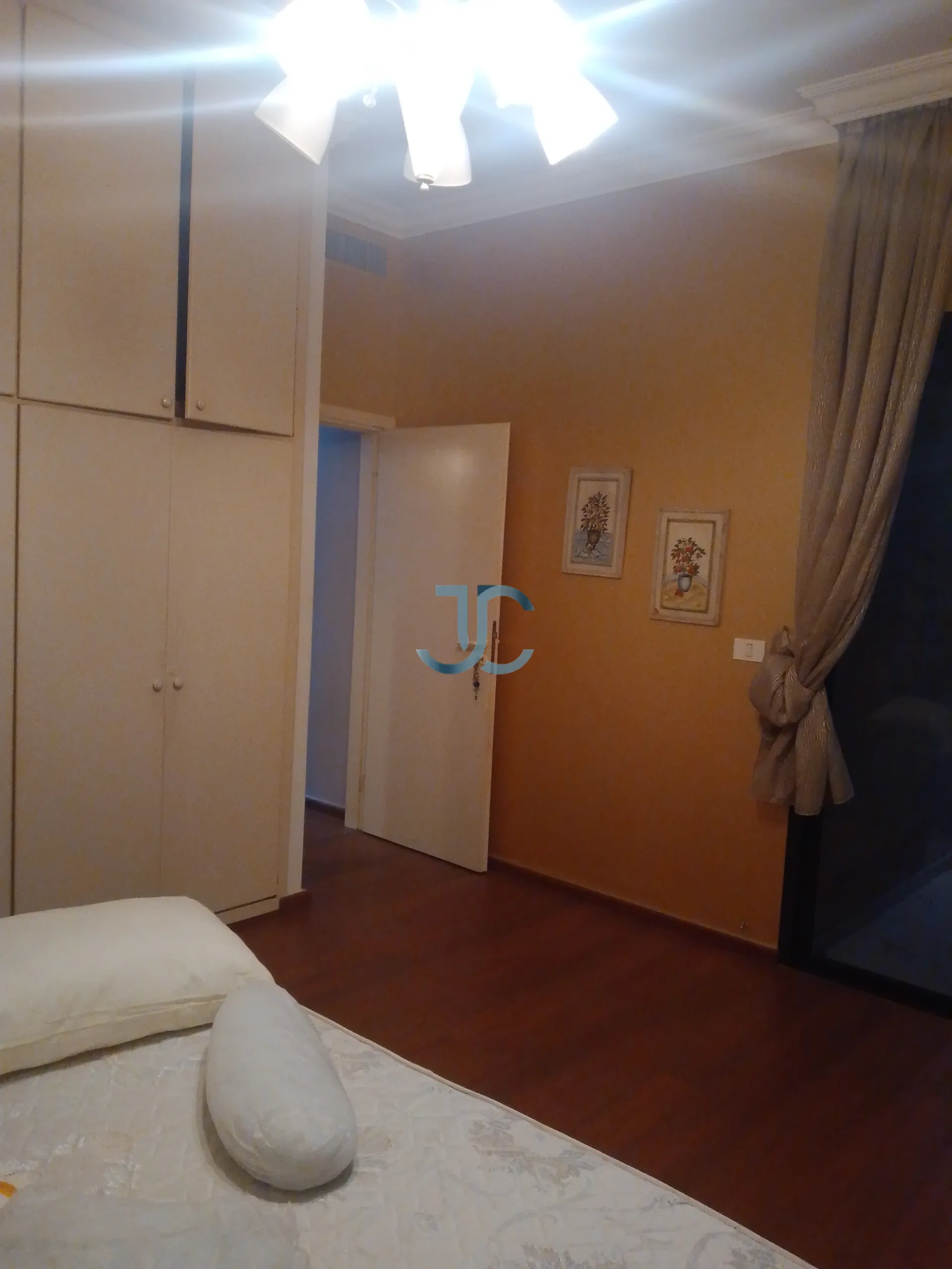 Apartment for sale in Haret Sakher