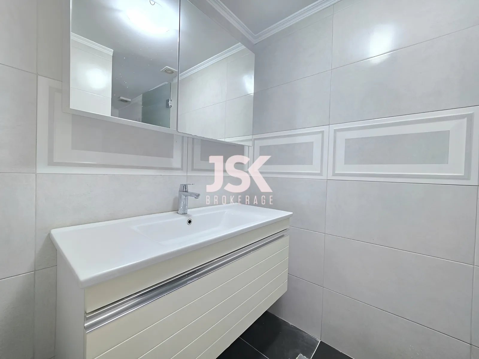Apartment for Rent in Rihaniyeh