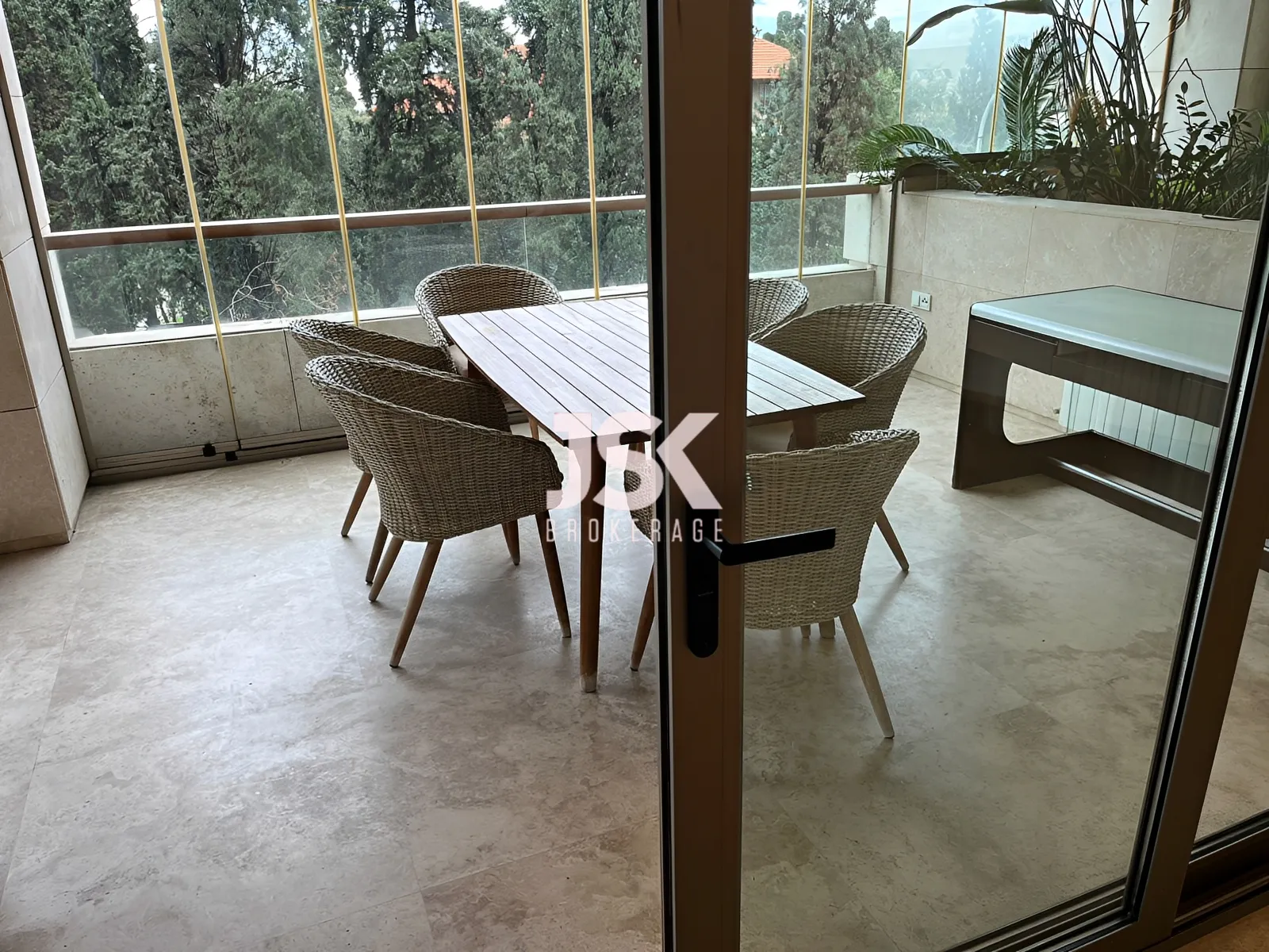 Apartment for Rent in Ras