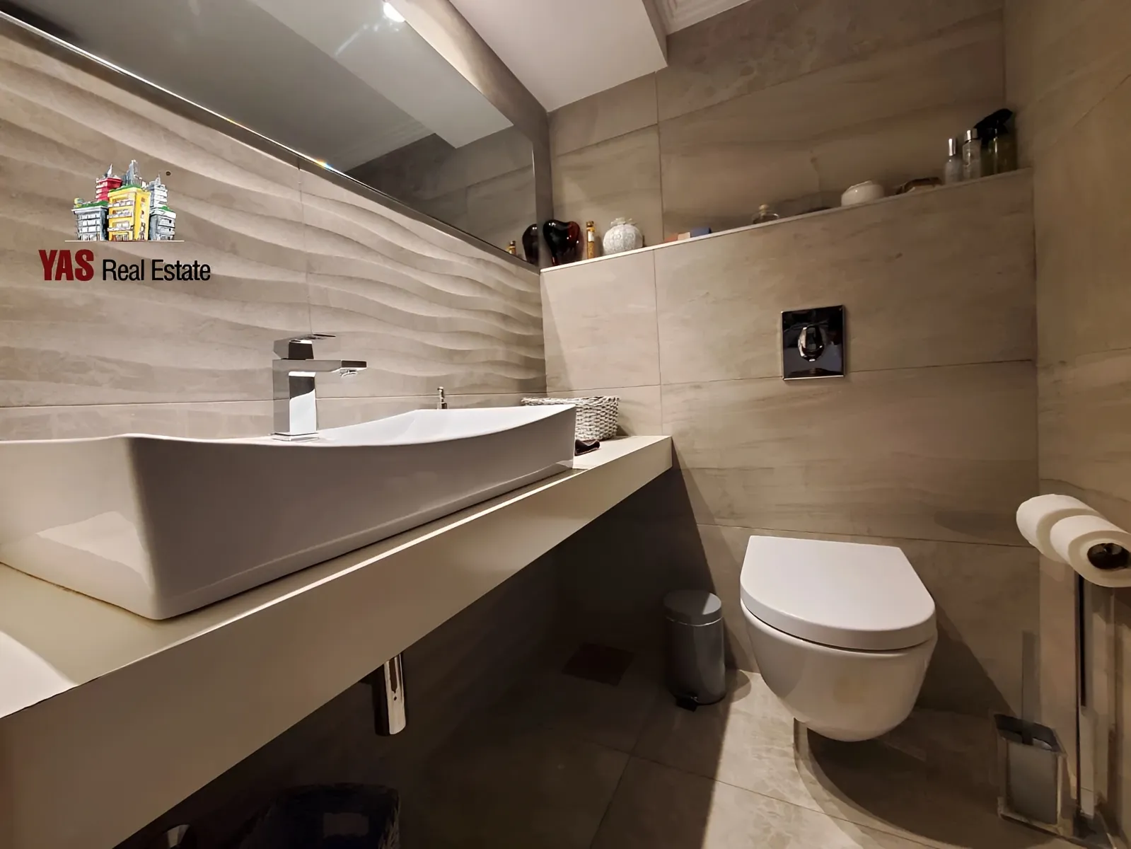 Apartment for Sale in Ballouneh