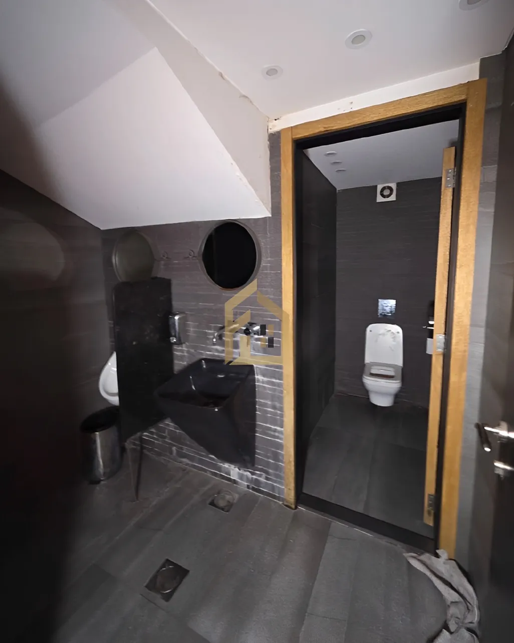 Restaurant for rent in Achrafieh, Beirut, Lebanon