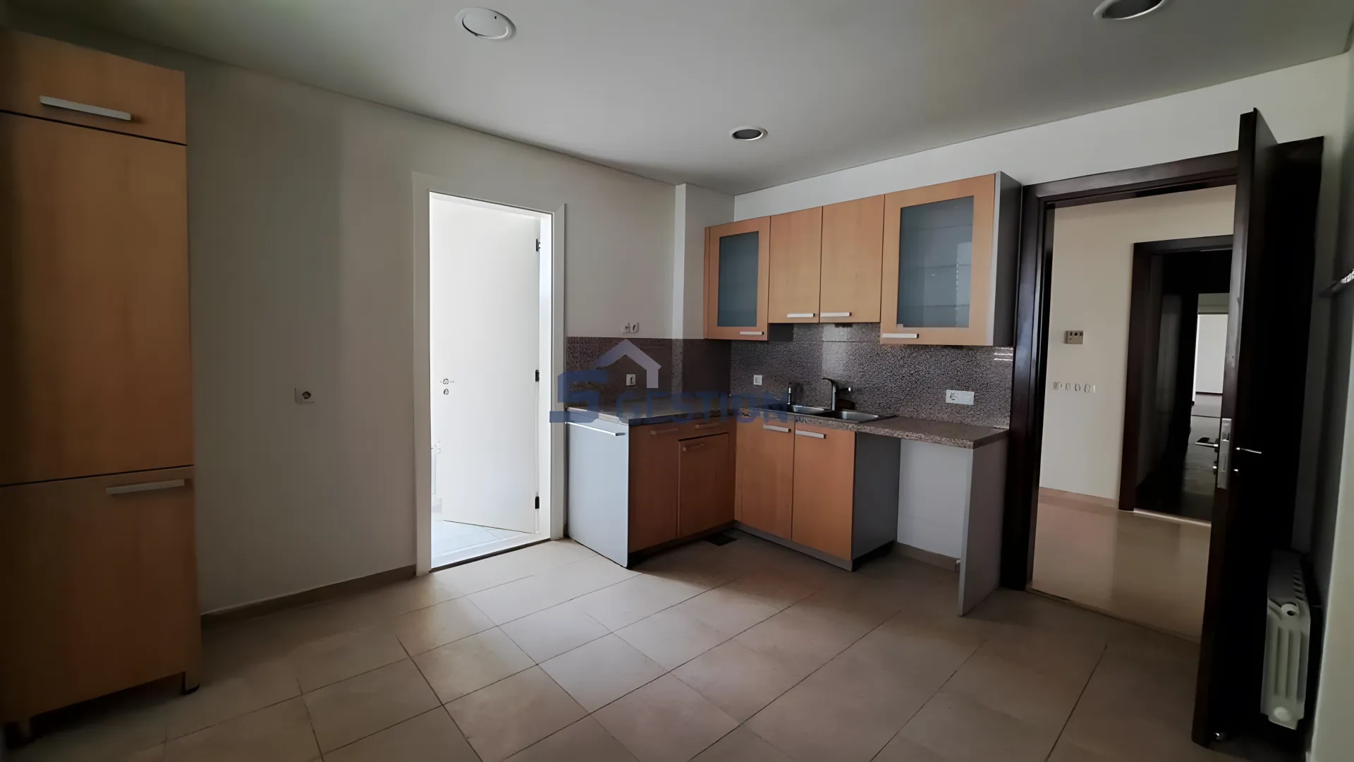 Apartment for Sale in Achrafieh - 3 bed, 4 bath