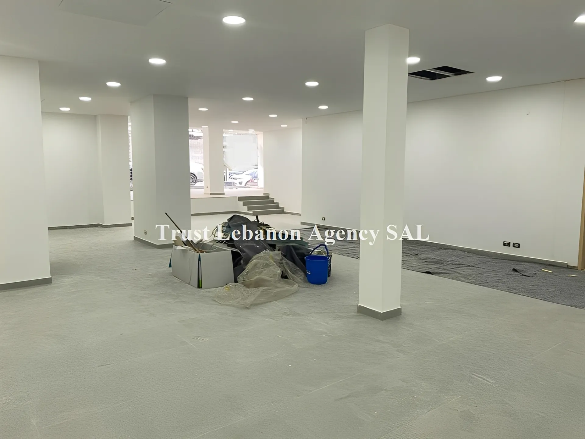 Commercial Property For Rent in Baabda, Hadath