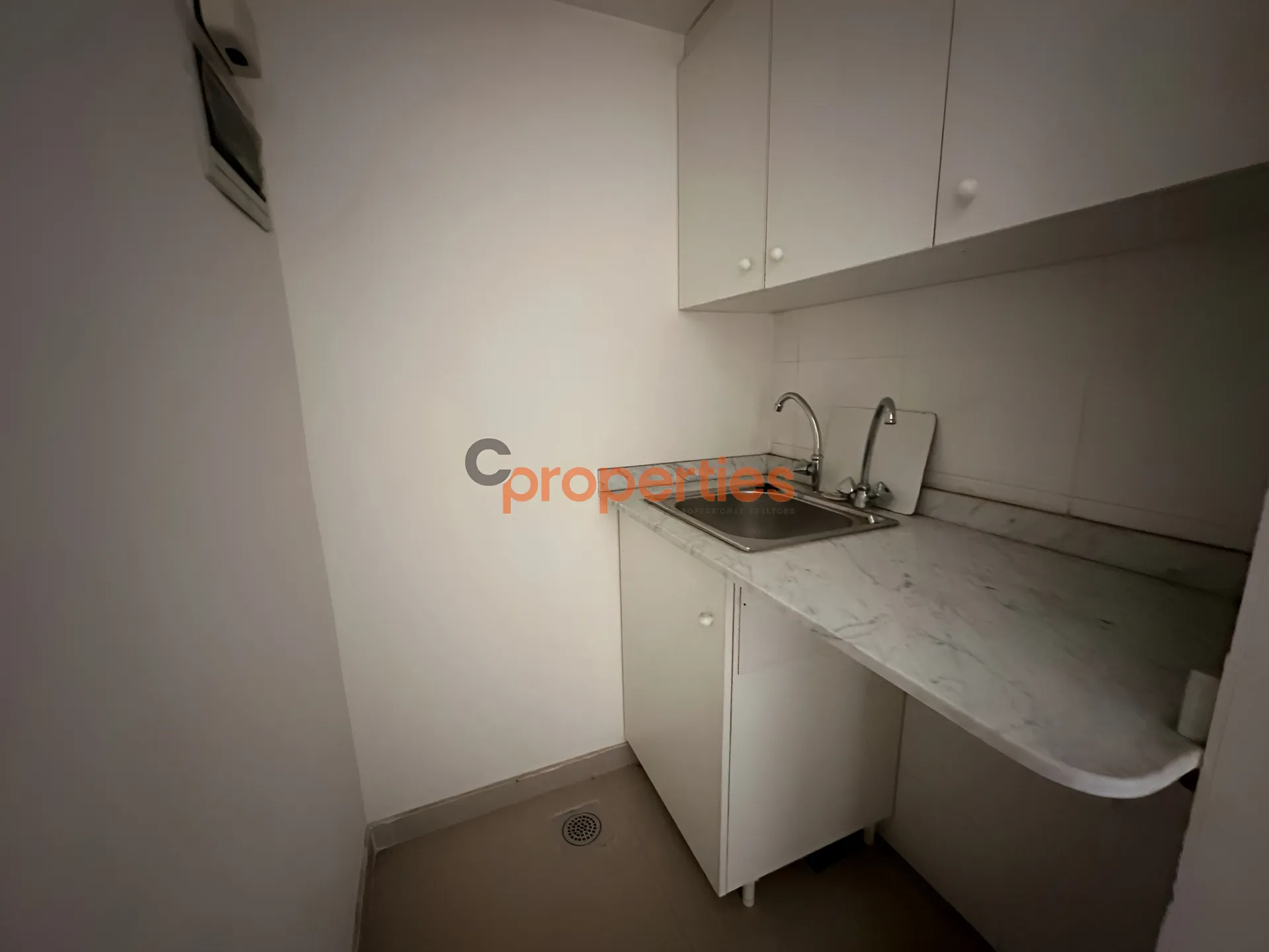 Office for Sale in Mtaileb