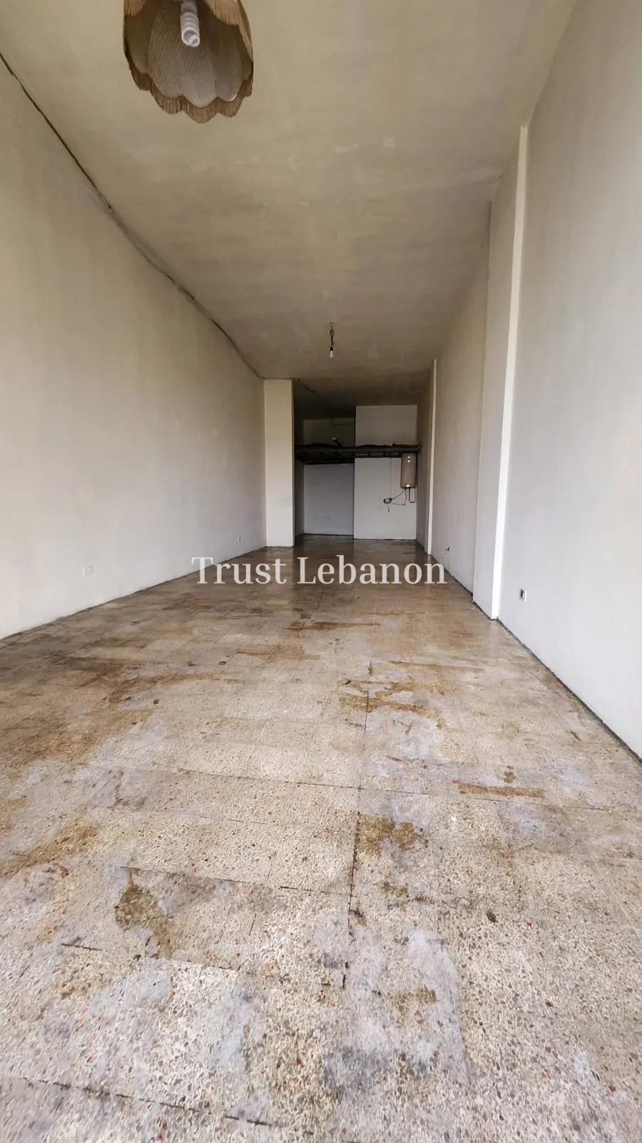 Shop for sale in Mazraat Yachoua, Lebanon