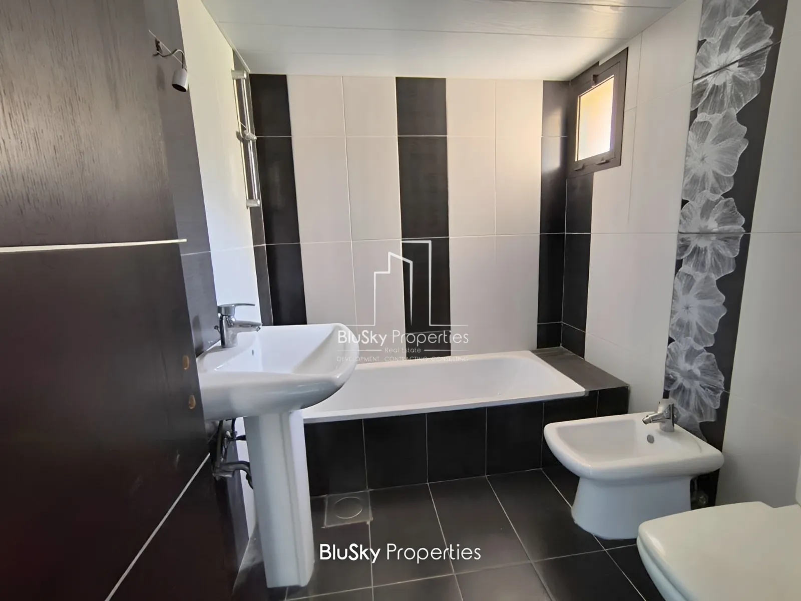 Apartment for Sale in Bkenneya