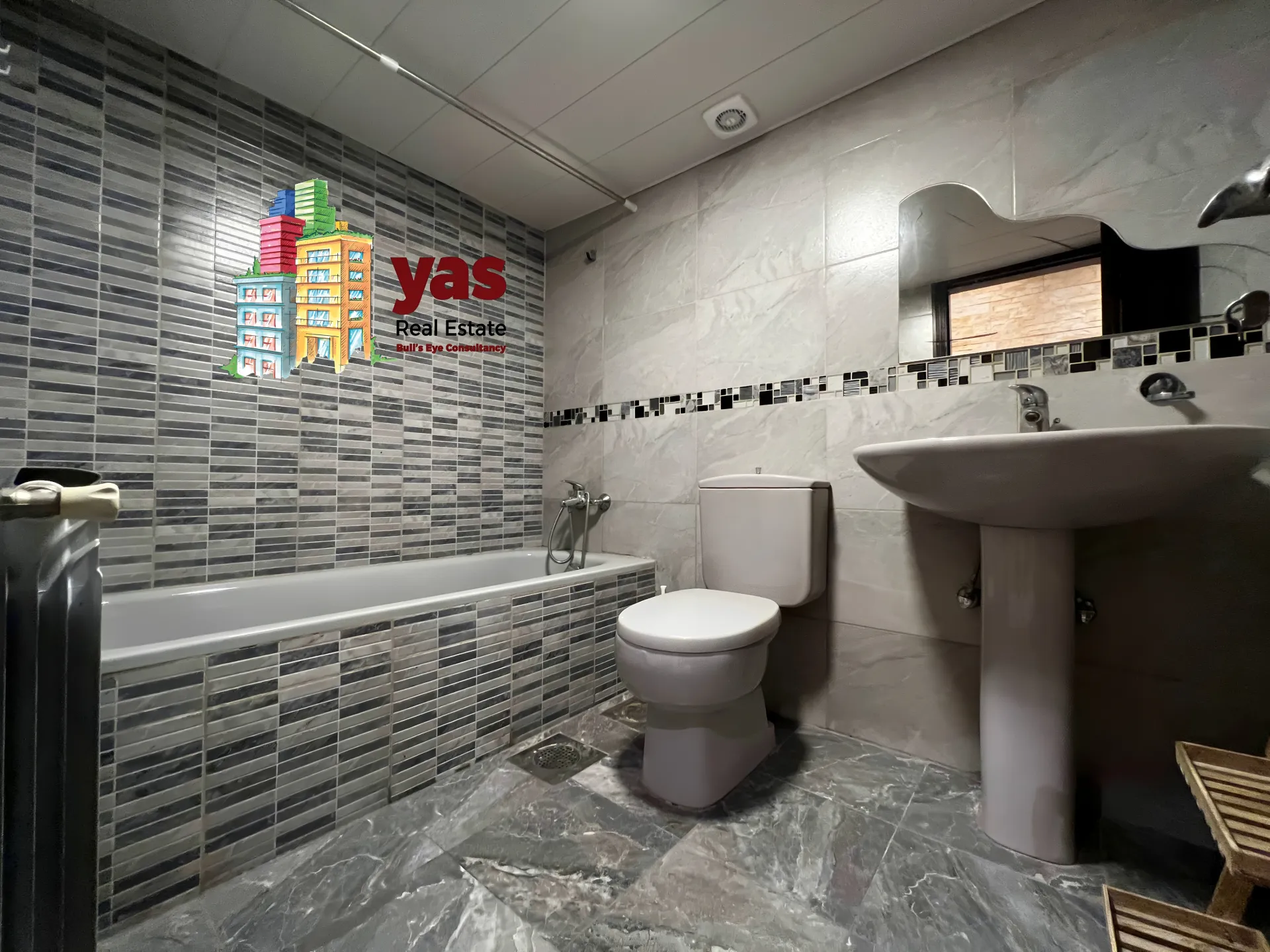 Apartment for Rent in Ballouneh - 3 bed, 3 bath