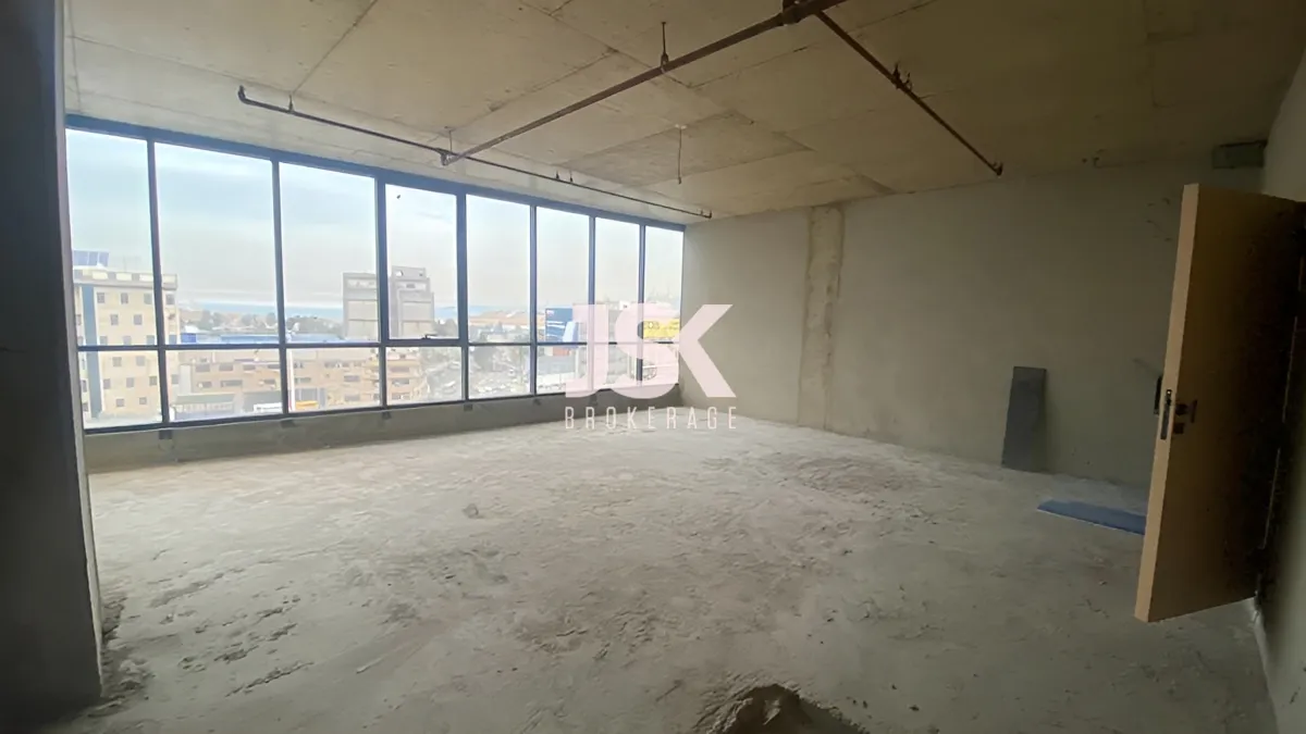 Office for rent in Daoura, Lebanon