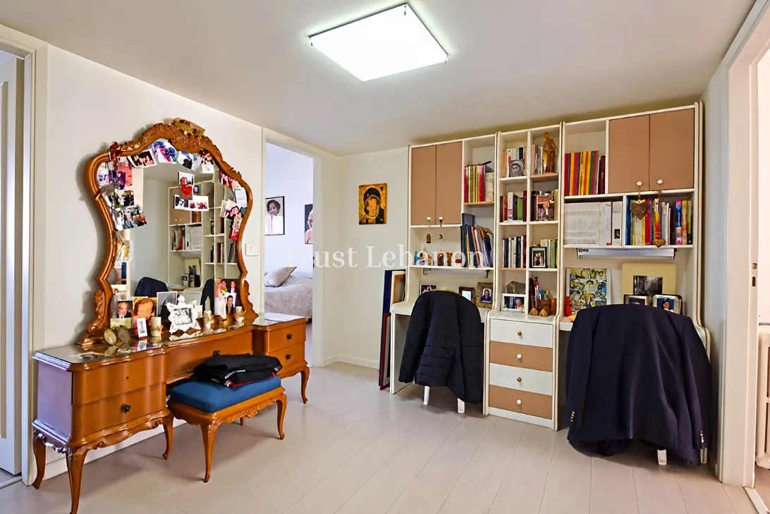Apartment for sale in Horch Tabet