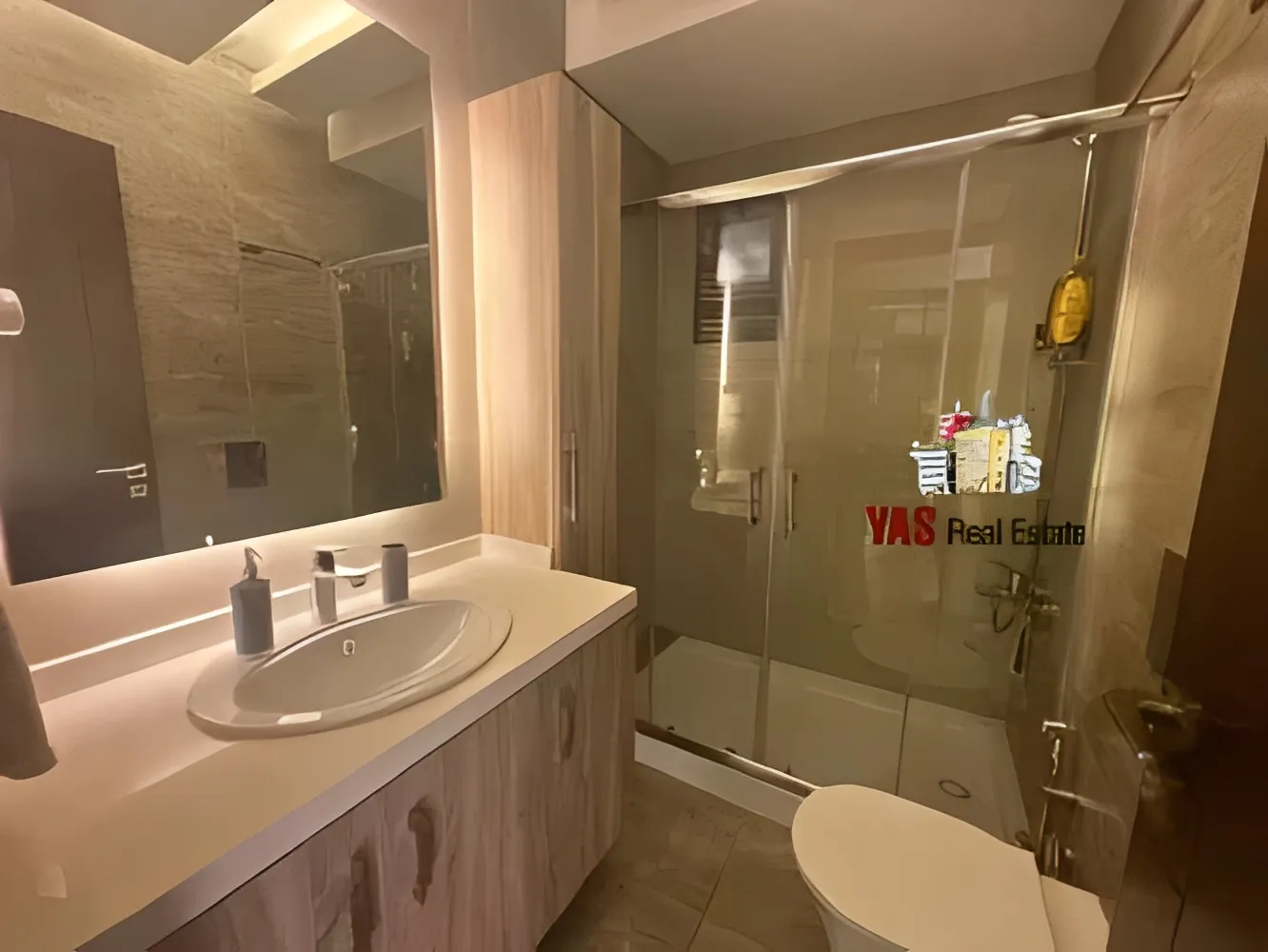 Apartment for Sale in Antelias - 3 bed, 5 bath