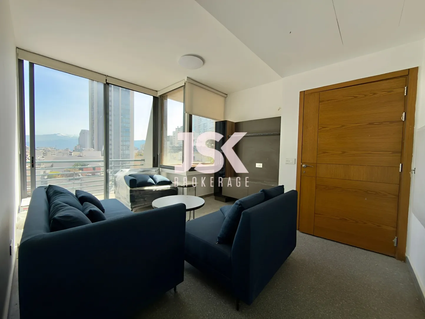 Apartment for rent in Caree d'or, Achrafieh, Lebanon - 2 bed, 2 bath