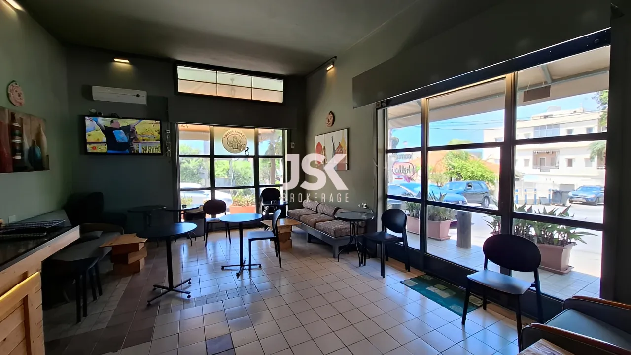 Shop for Rent in Aamchit