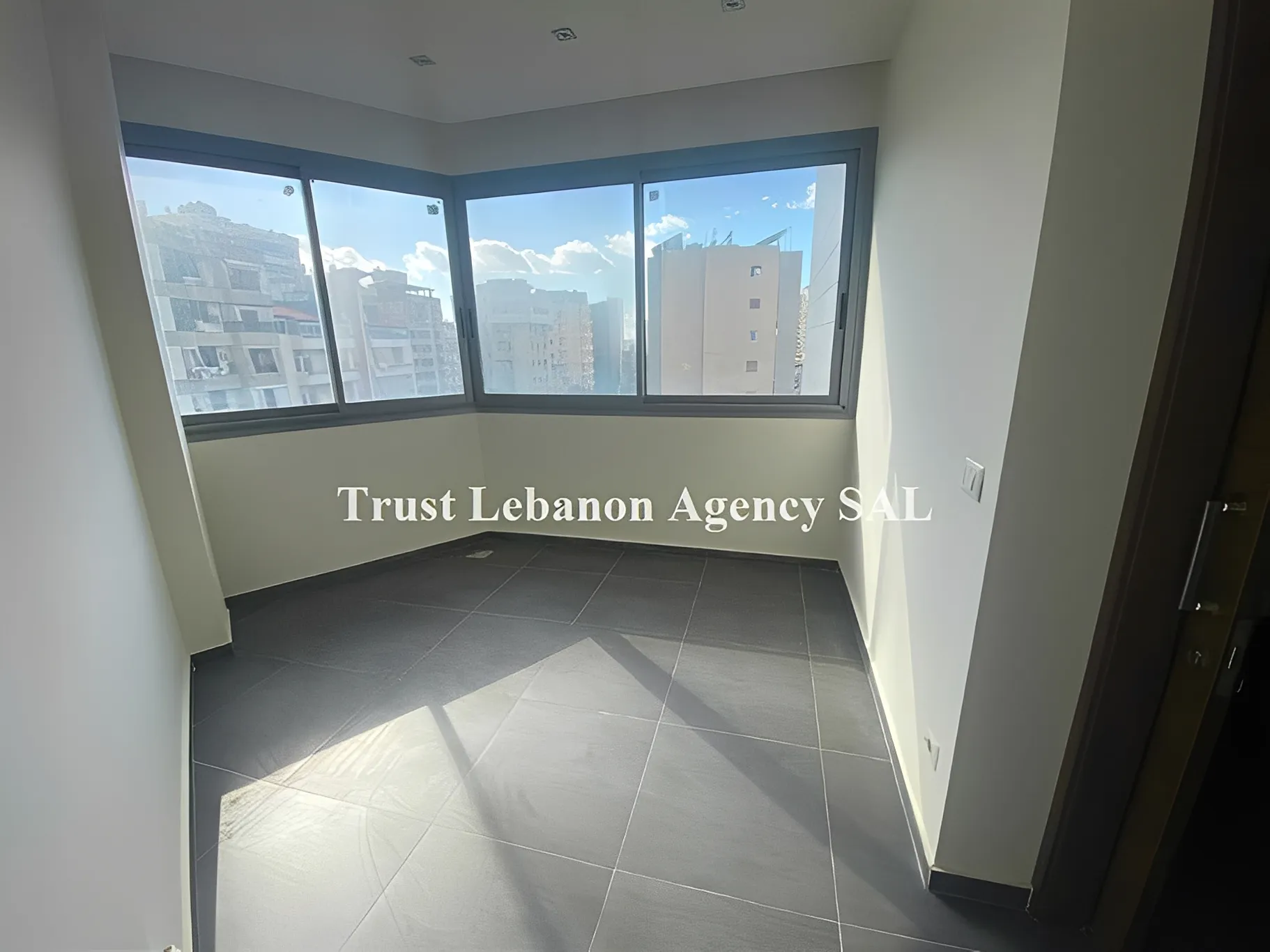 Office For Rent in Metn, Jal Al Dib