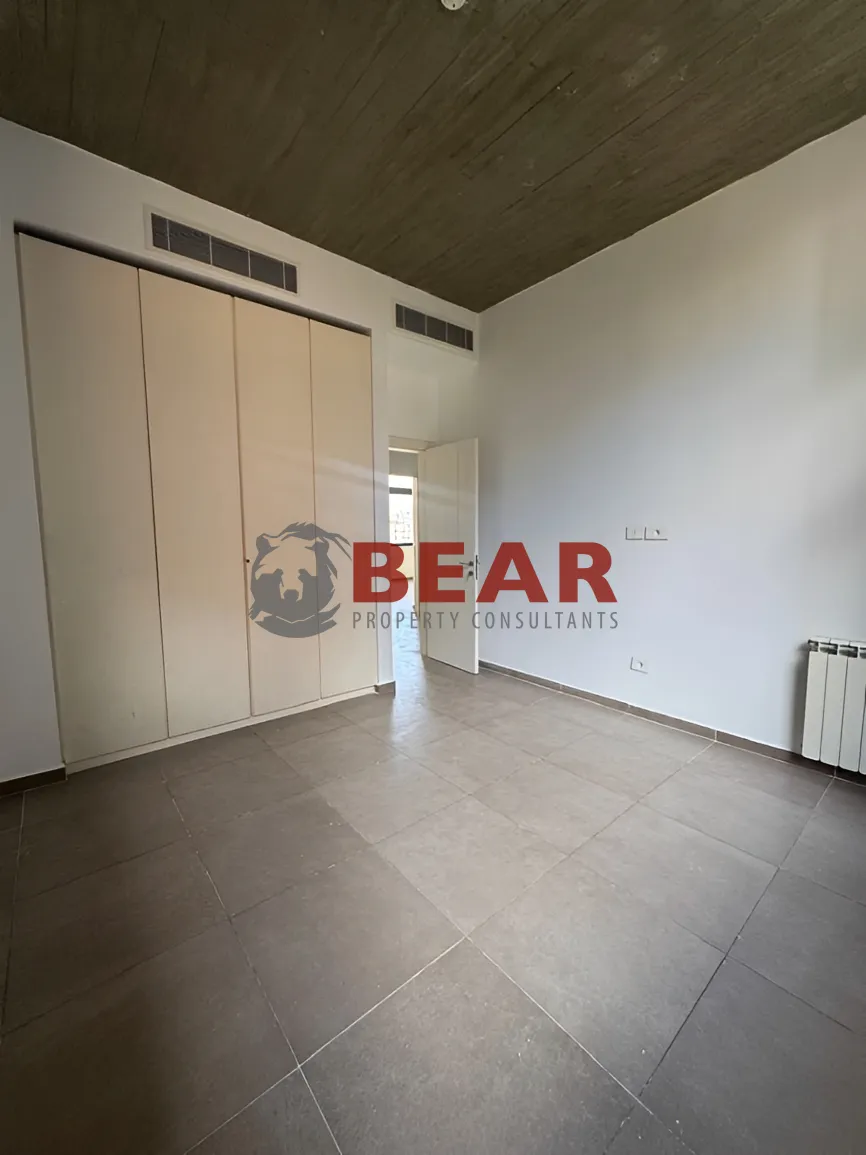 Loft for sale in Jisr El Watti, Lebanon
