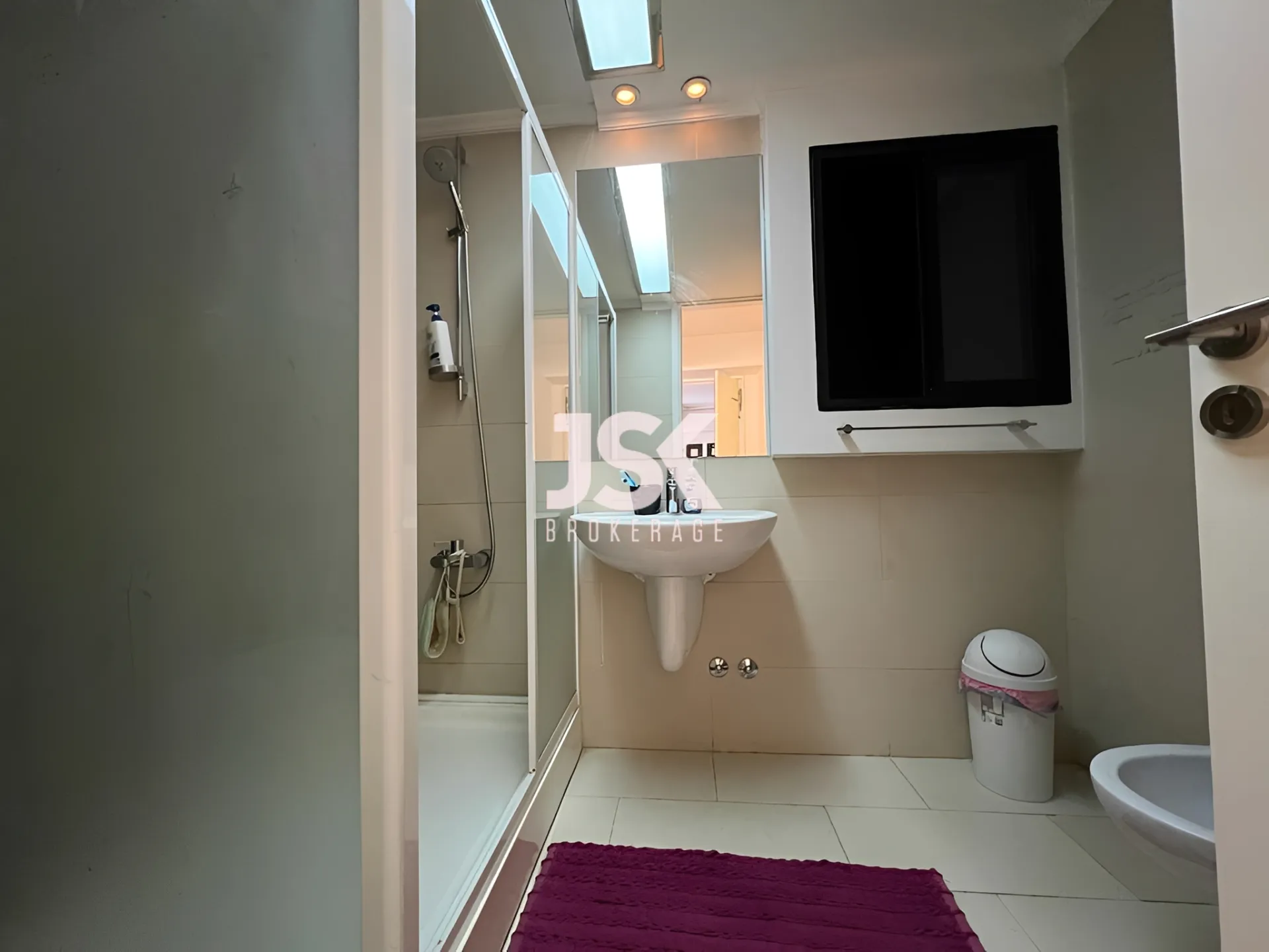 Apartment for Sale in Saifi Village
