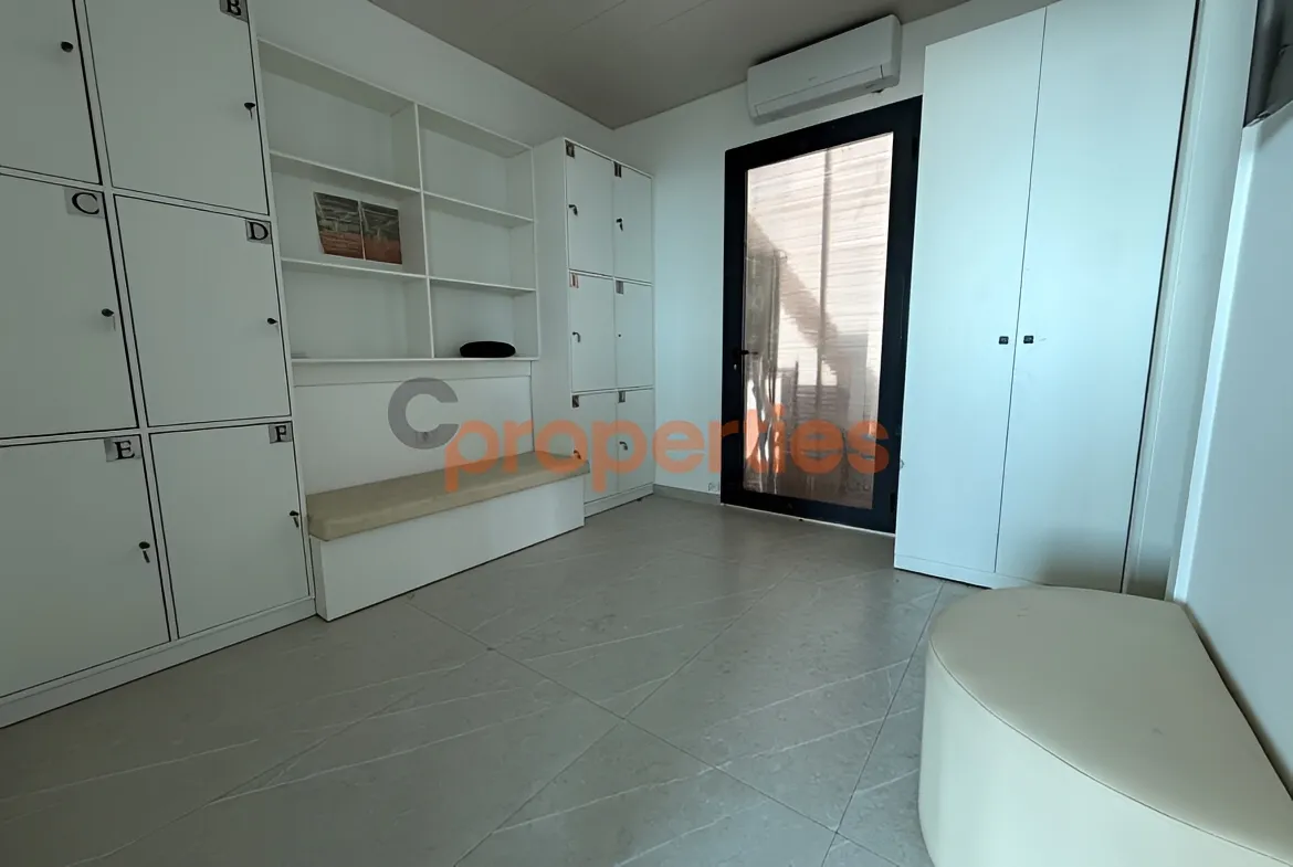 Office for Rent in Naqqache