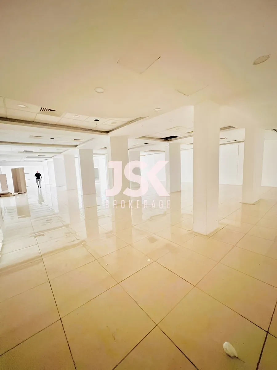 Showroom property for Rent in Jounieh, Lebanon