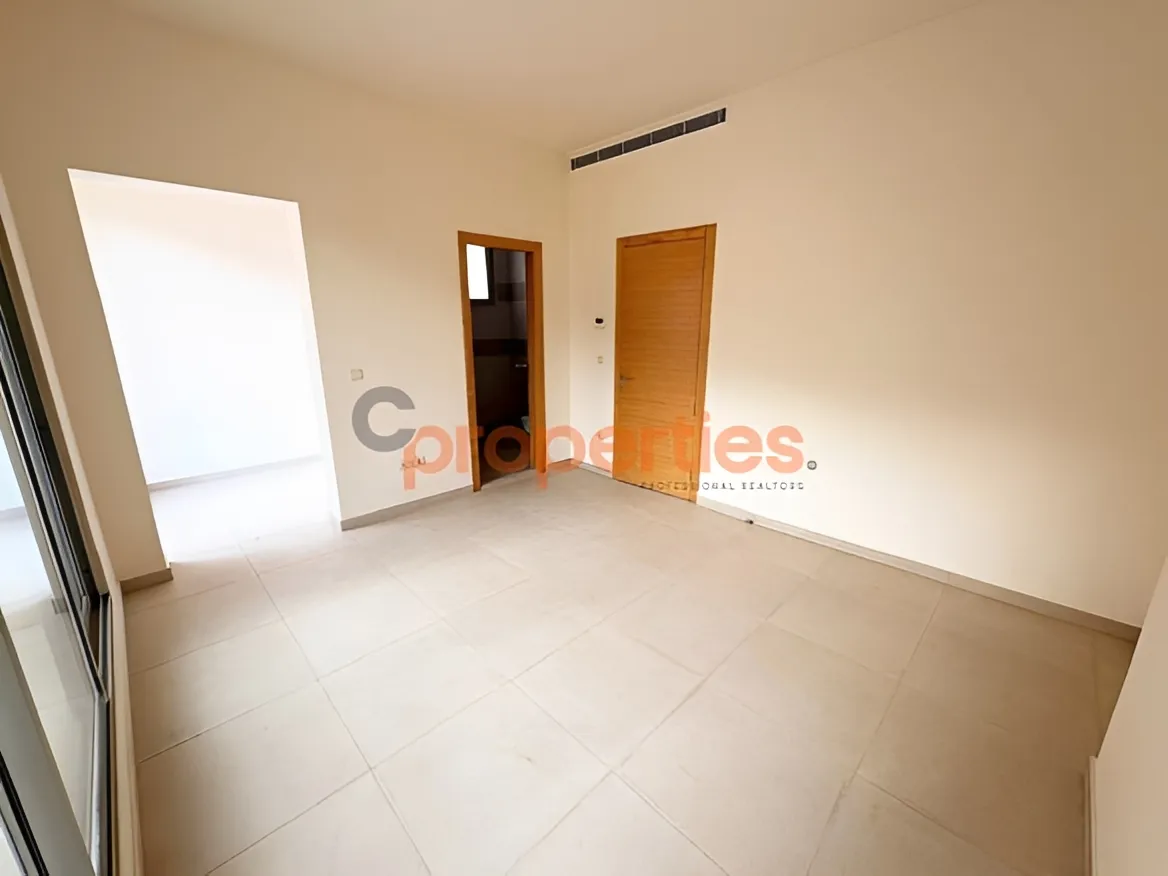 Apartment for Rent in Louaizeh