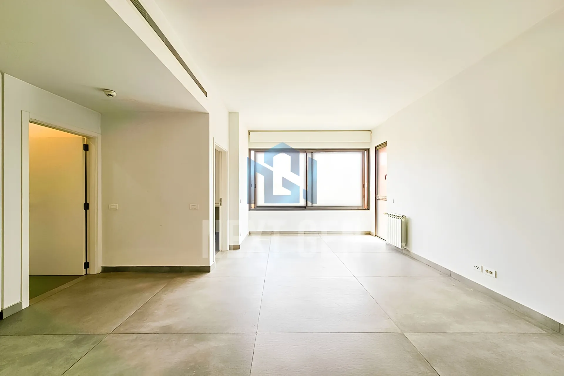 Apartment for rent in Achrafieh, Beirut, Lebanon - 1 bed, 2 bath