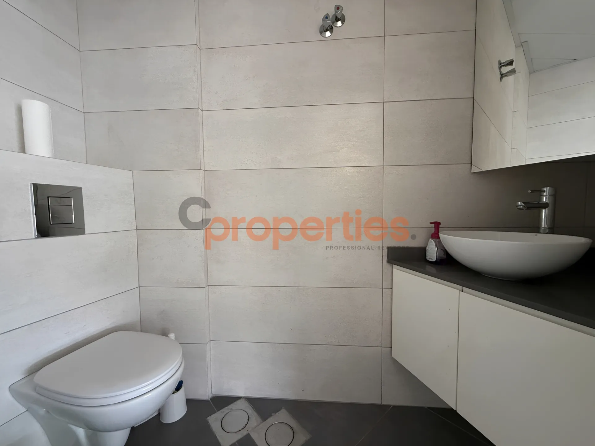 Office for Rent in Kaslik
