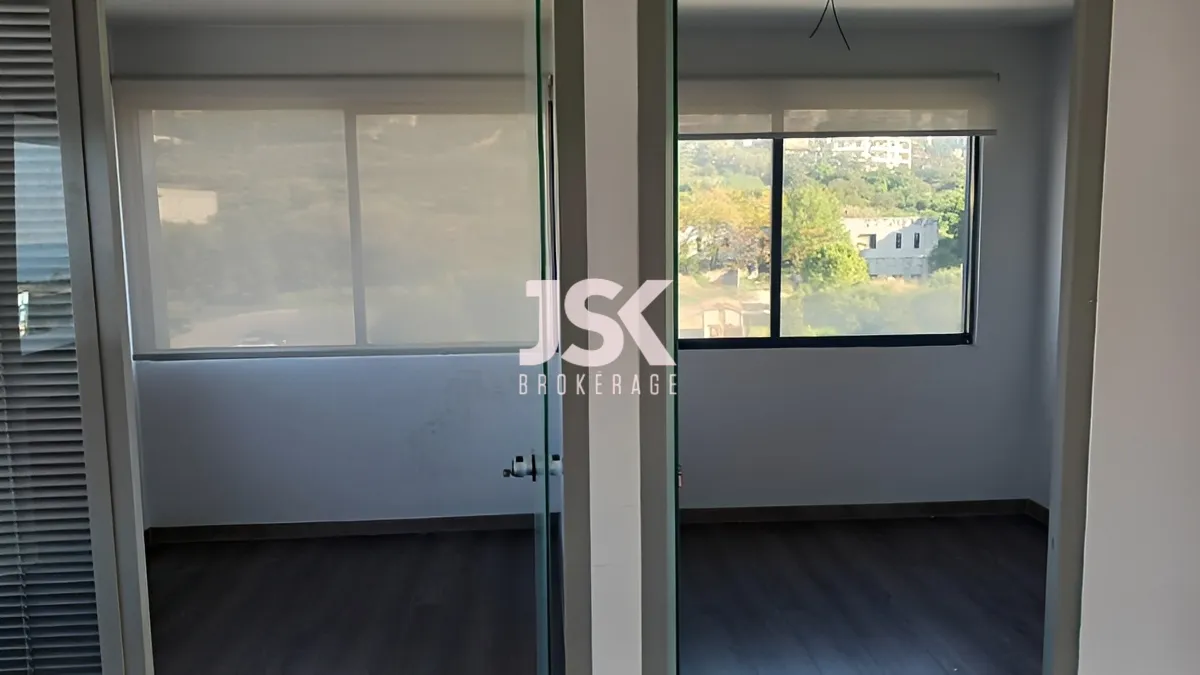 Office for rent in Dbayeh