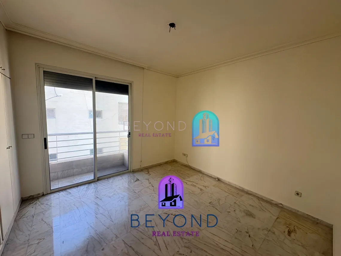 Apartment for rent in Jeanne Darc, Bayrut, Lebanon