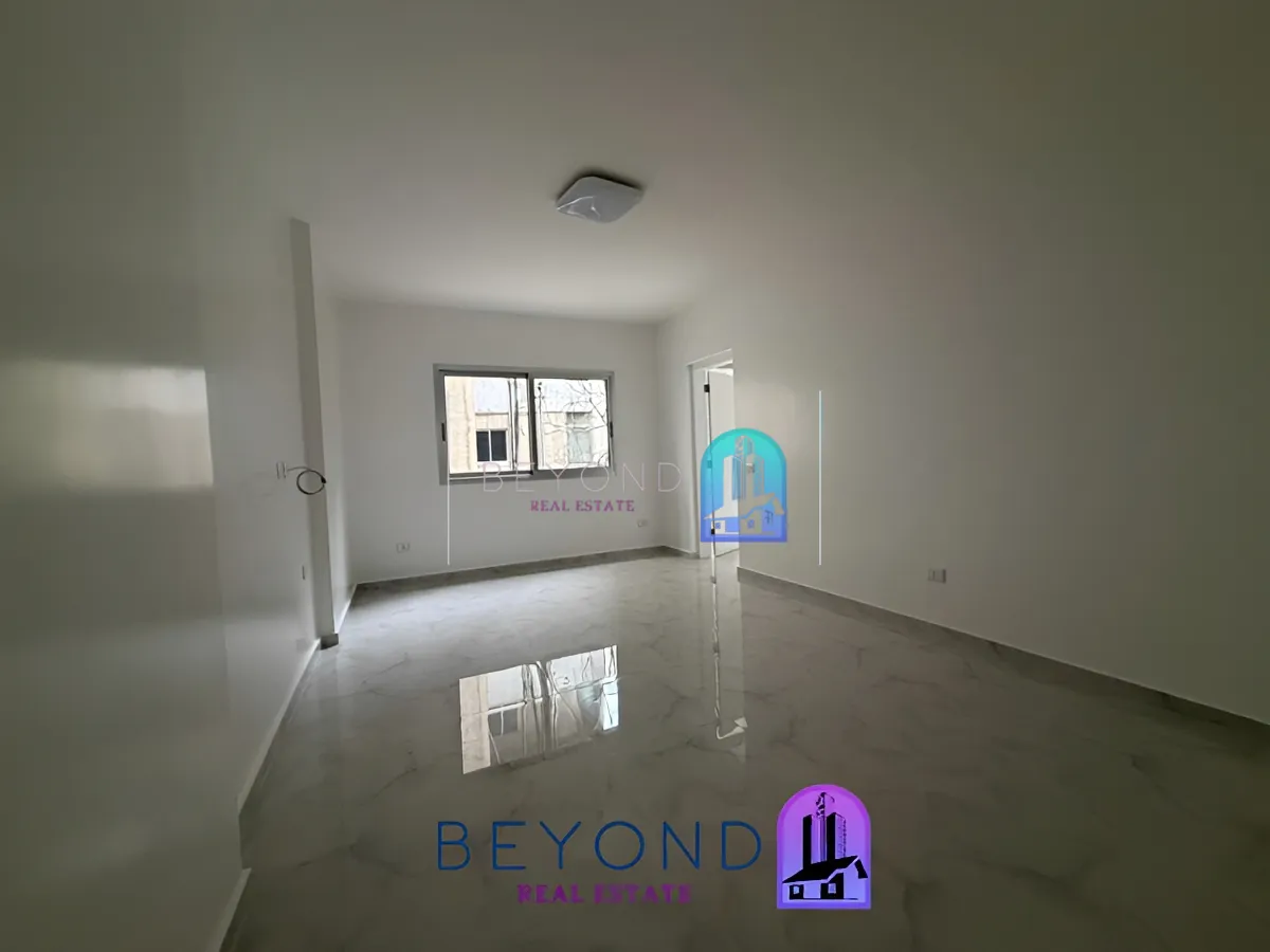 Apartment for sale in Clemenceau, Bayrut, Lebanon - 2 bed, 1 bath