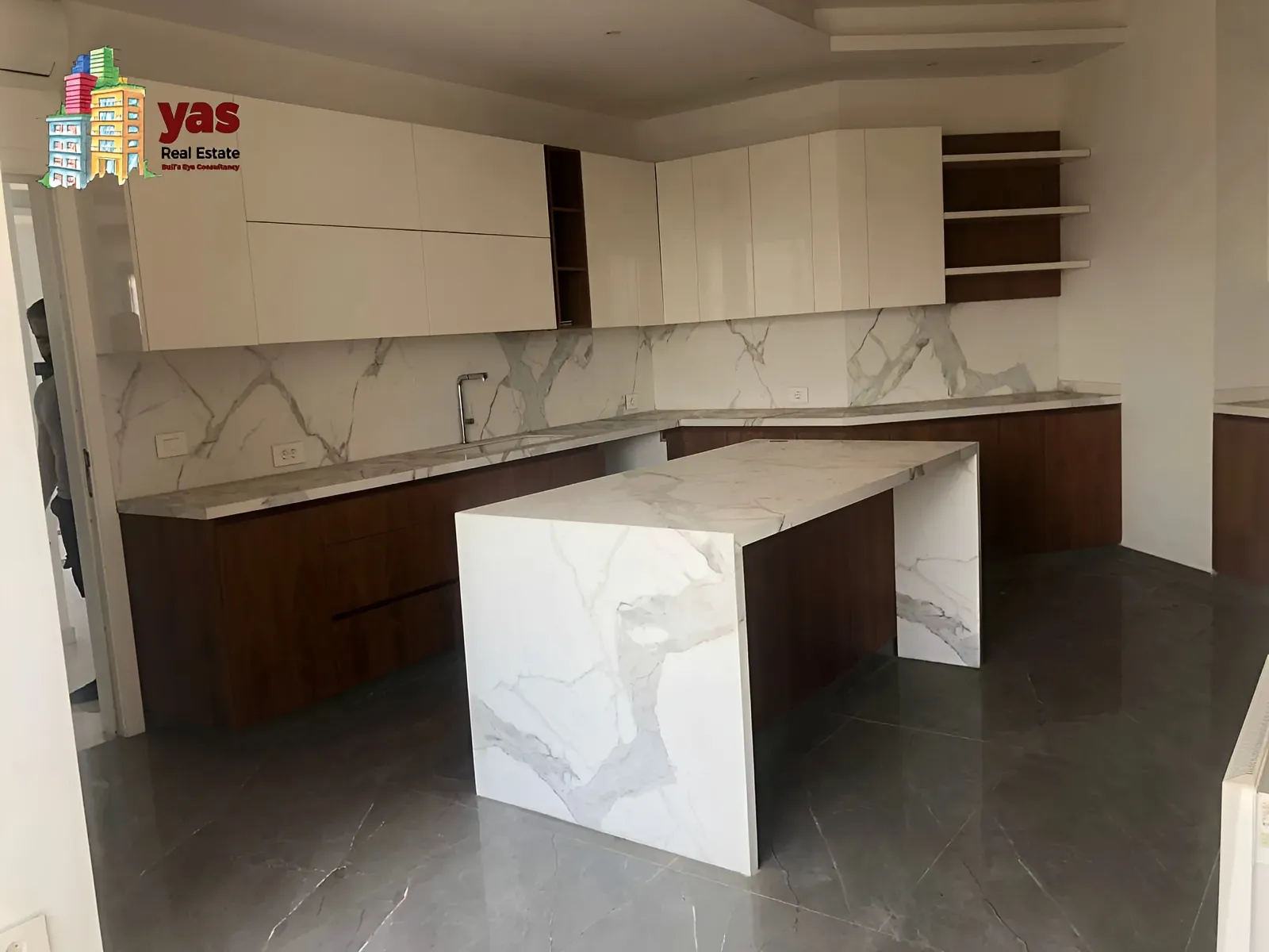 Apartment for Sale in Achrafieh - 4 bed, 4 bath