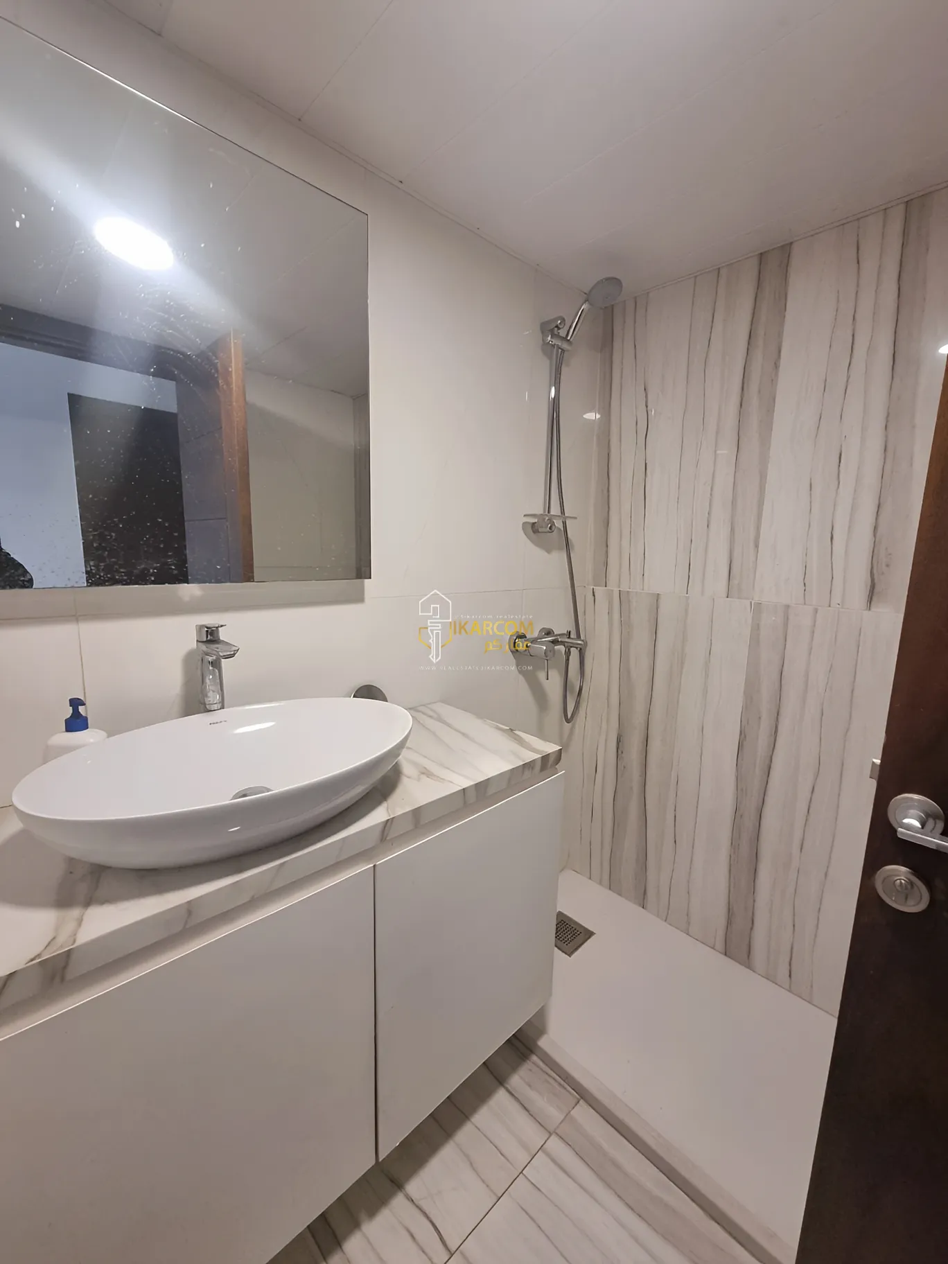 Apartment for sale in Ras Al Naba'a, Beirut, Lebanon