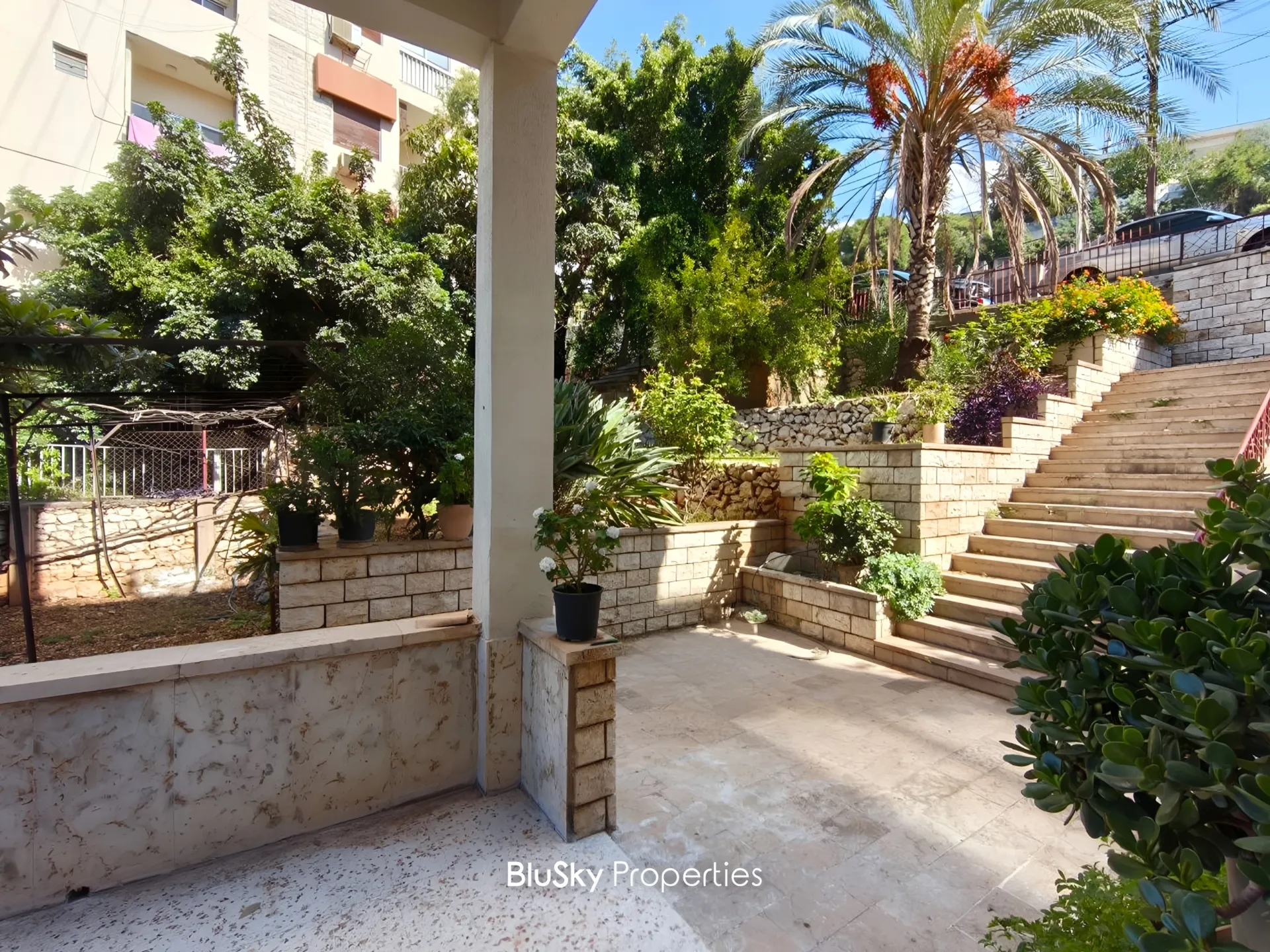 Apartment for rent in Mtayleb