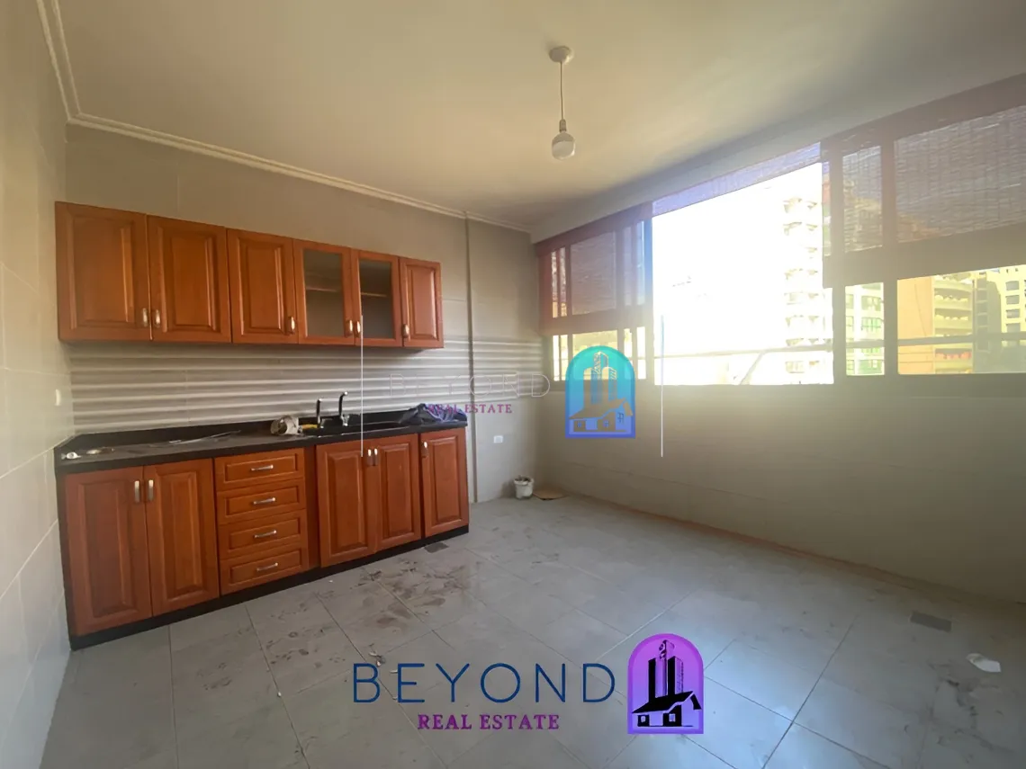 Apartment for sale in Aicha Bakkar, Bayrut, Lebanon