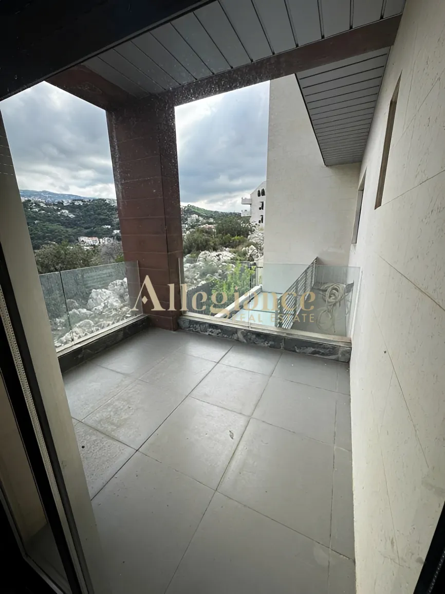 Apartment for sale in Zouq El Kharab