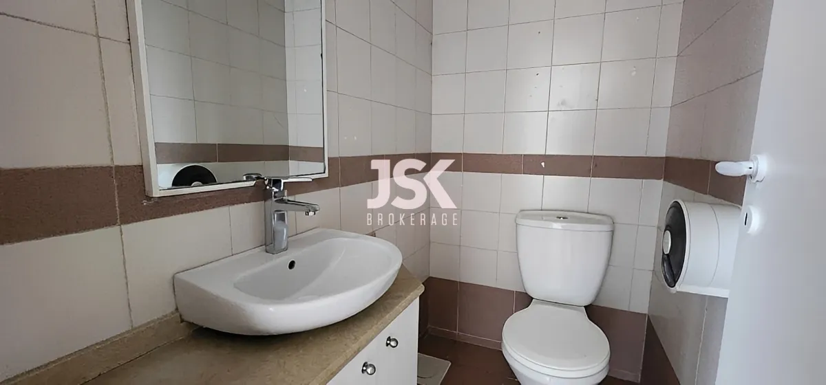 Office for rent in Hazmieh