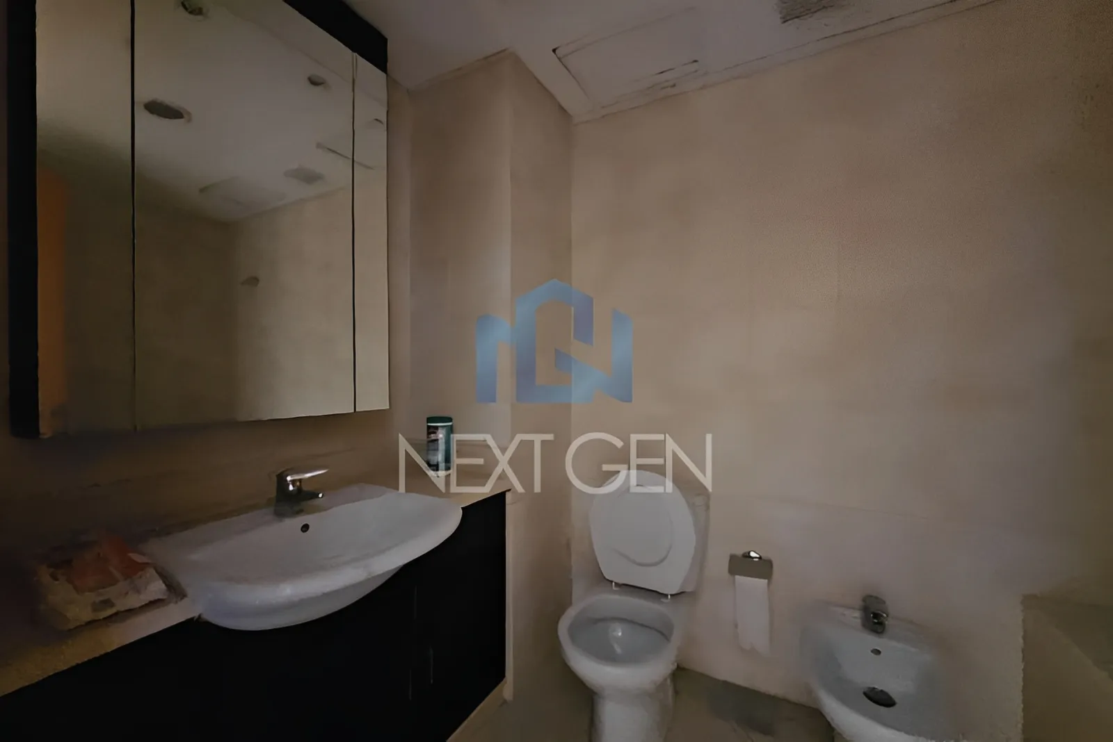 Apartment for Sale in Ain Al Mraiseh