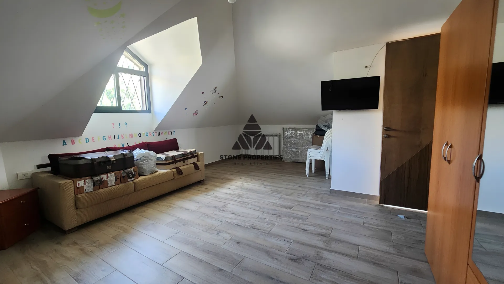 Duplex for sale in Ballouneh, lebanon
