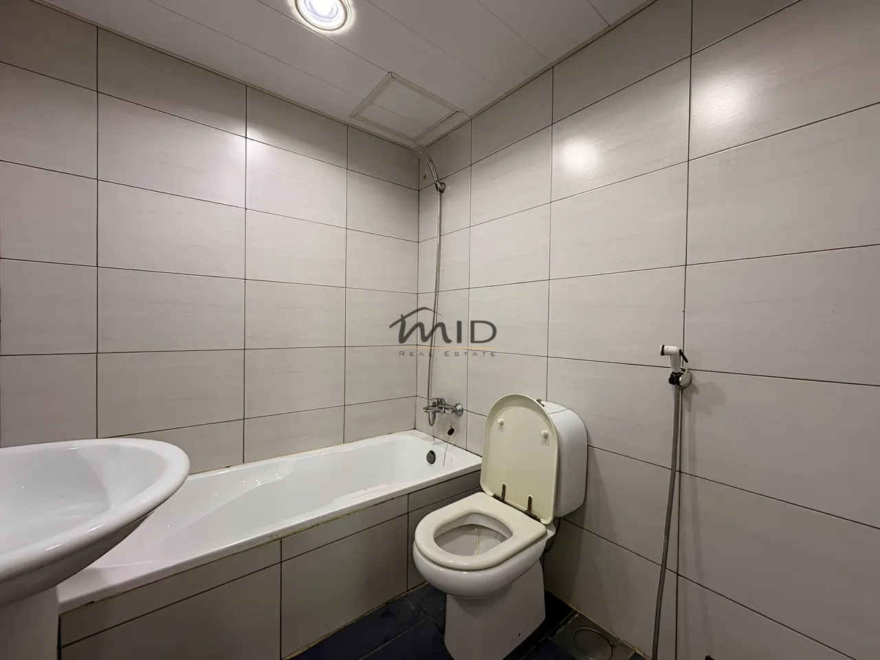 Apartment for sale in Zikrit, lebanon