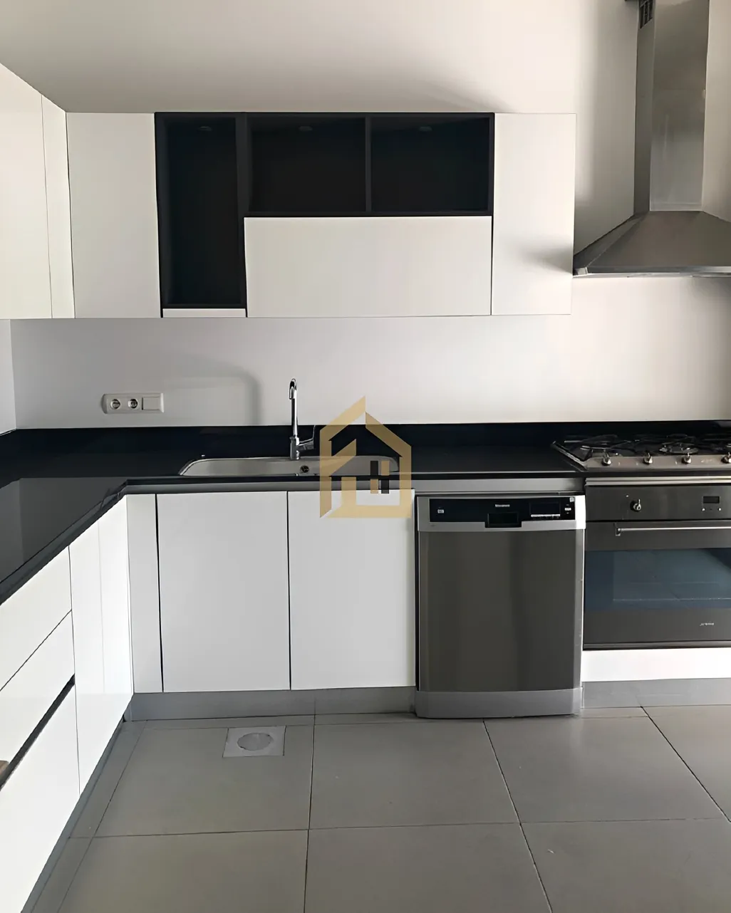 Apartment for rent in Saifi Village, Beirut, Lebanon