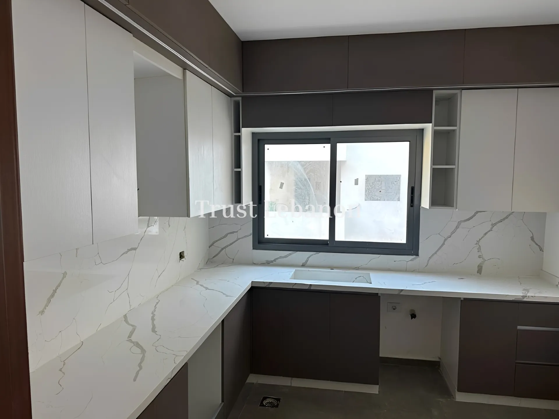 Apartment for rent in Mar Takla, Hazmieh, Lebanon - 3 bed, 3 bath