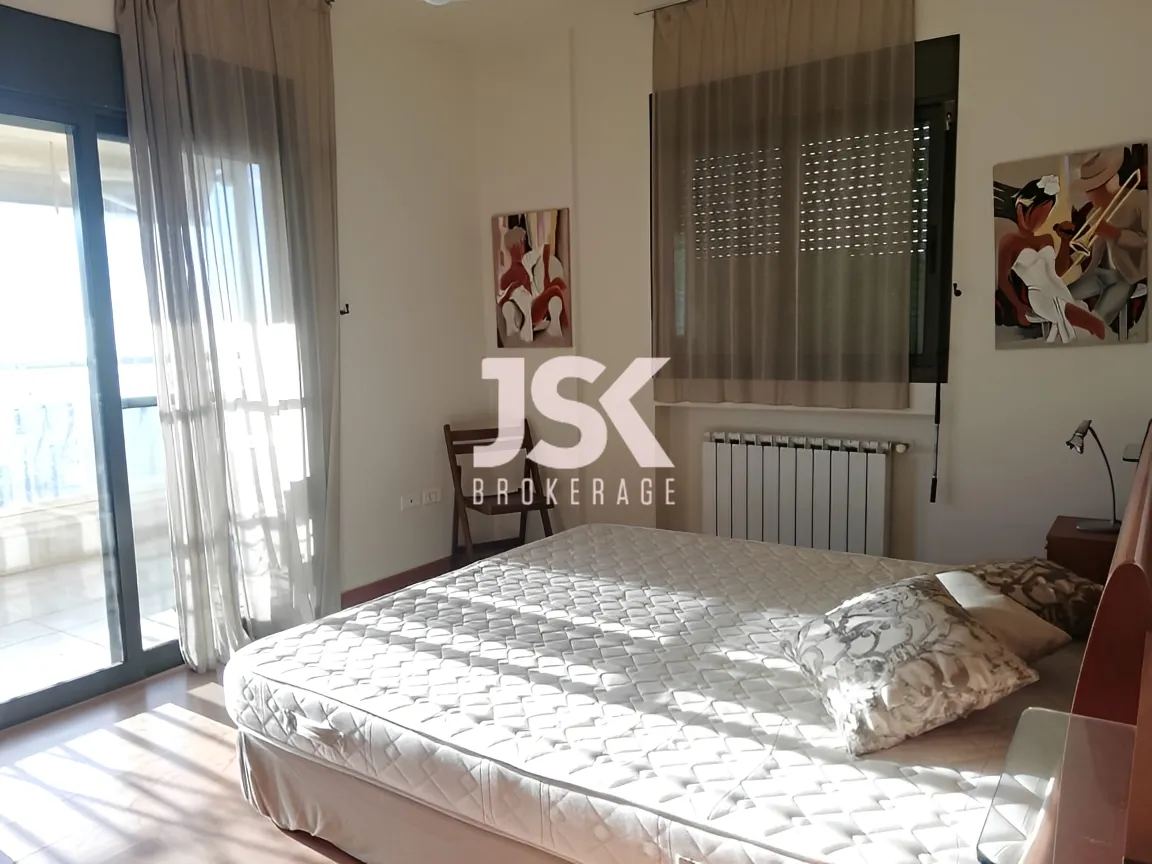 Apartment for Rent in Mazraat Yachoua, Lebanon - 3 bed, 3 bath