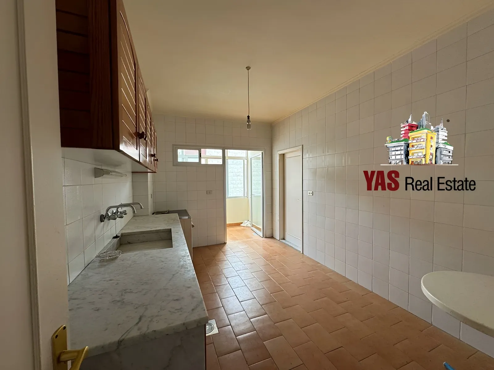 Apartment for Sale in Ballouneh