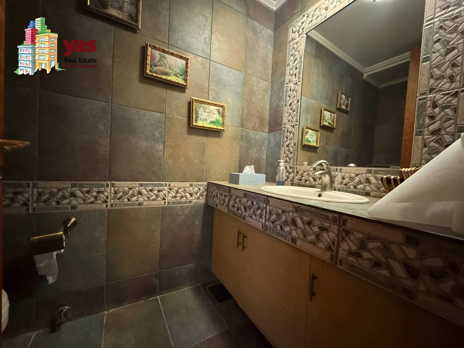 Apartment for Sale in Ballouneh