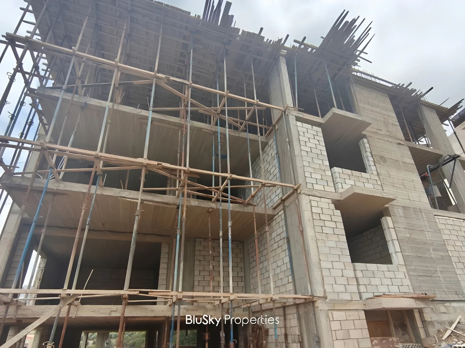 Apartment for sale in Kfar hbab, lebanon - 3 bed, 3.0 bath