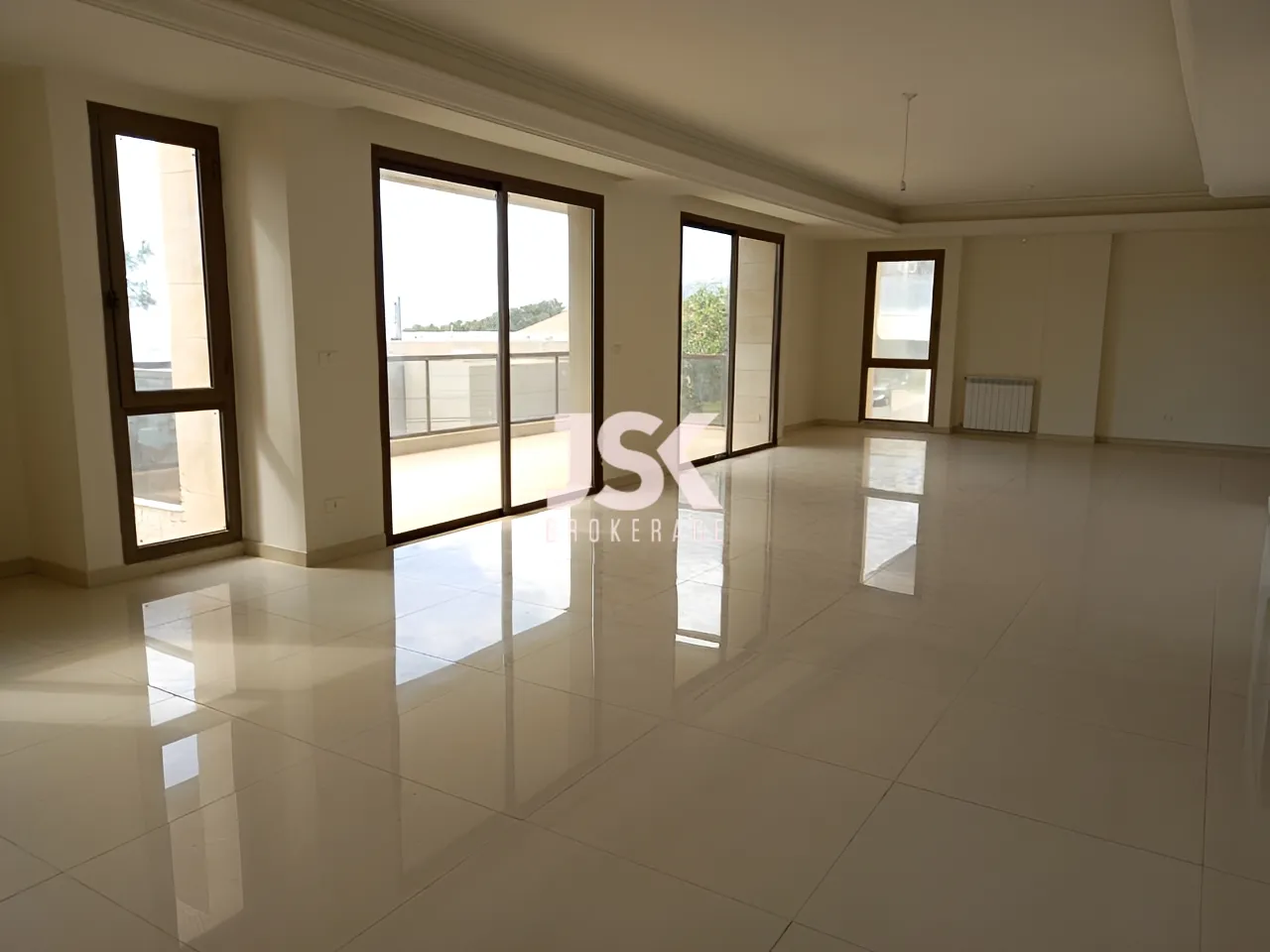 Apartment for Sale in Haret Sakher - 3 bed