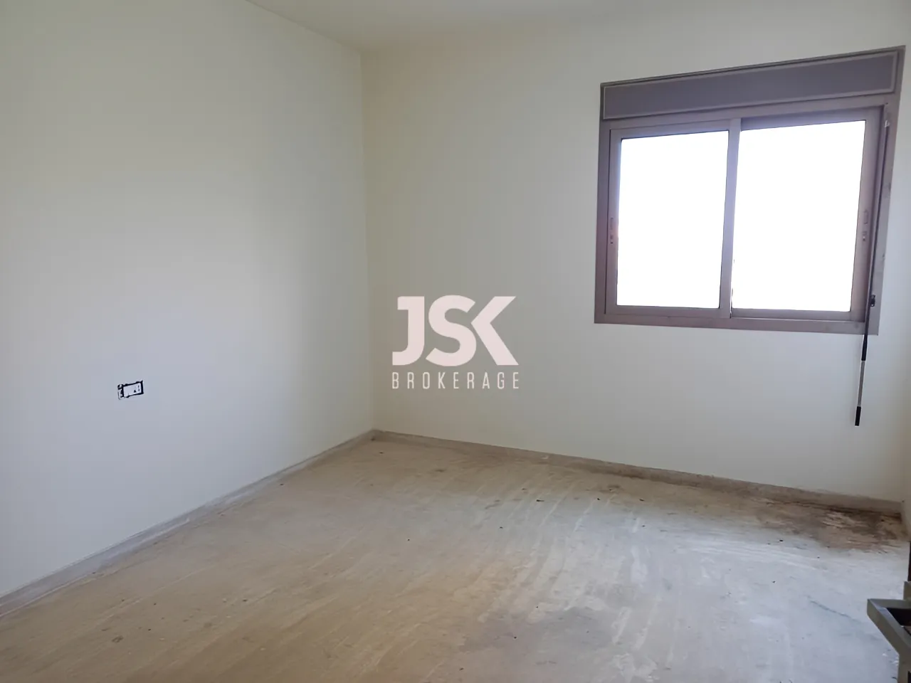Apartment for Sale in Haret Sakher
