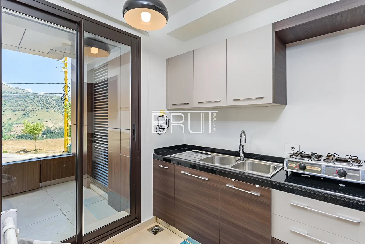 Apartment for Sale in Faqra