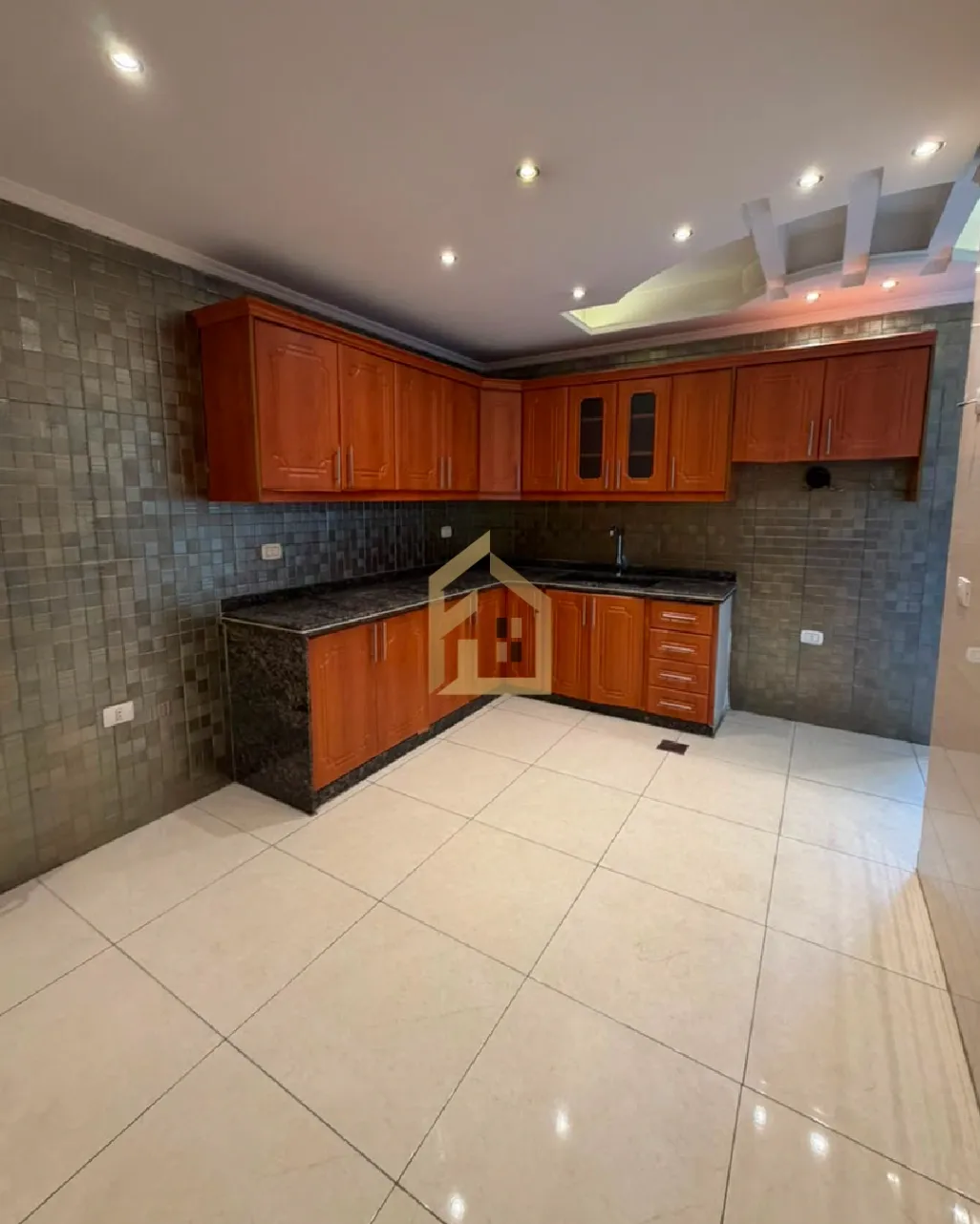Apartment for rent in Tallet Khayat, Beirut, Lebanon
