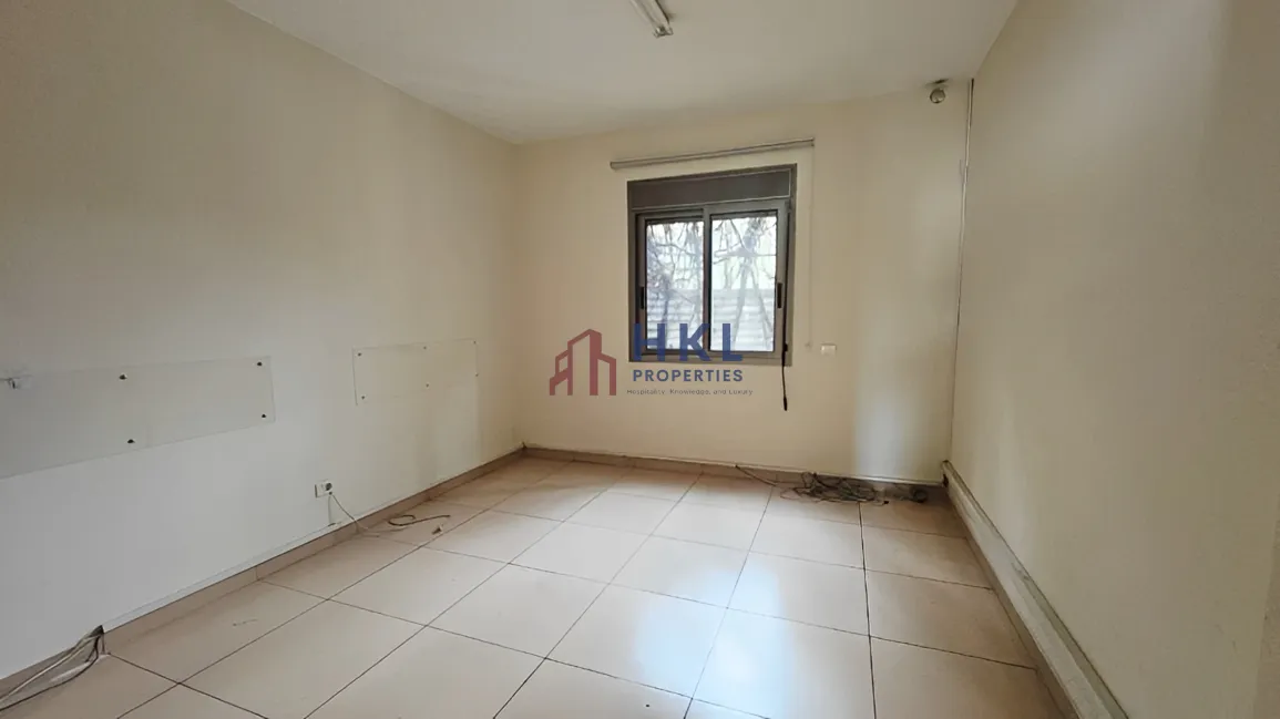 Office for rent in Sin El Fil, Lebanon