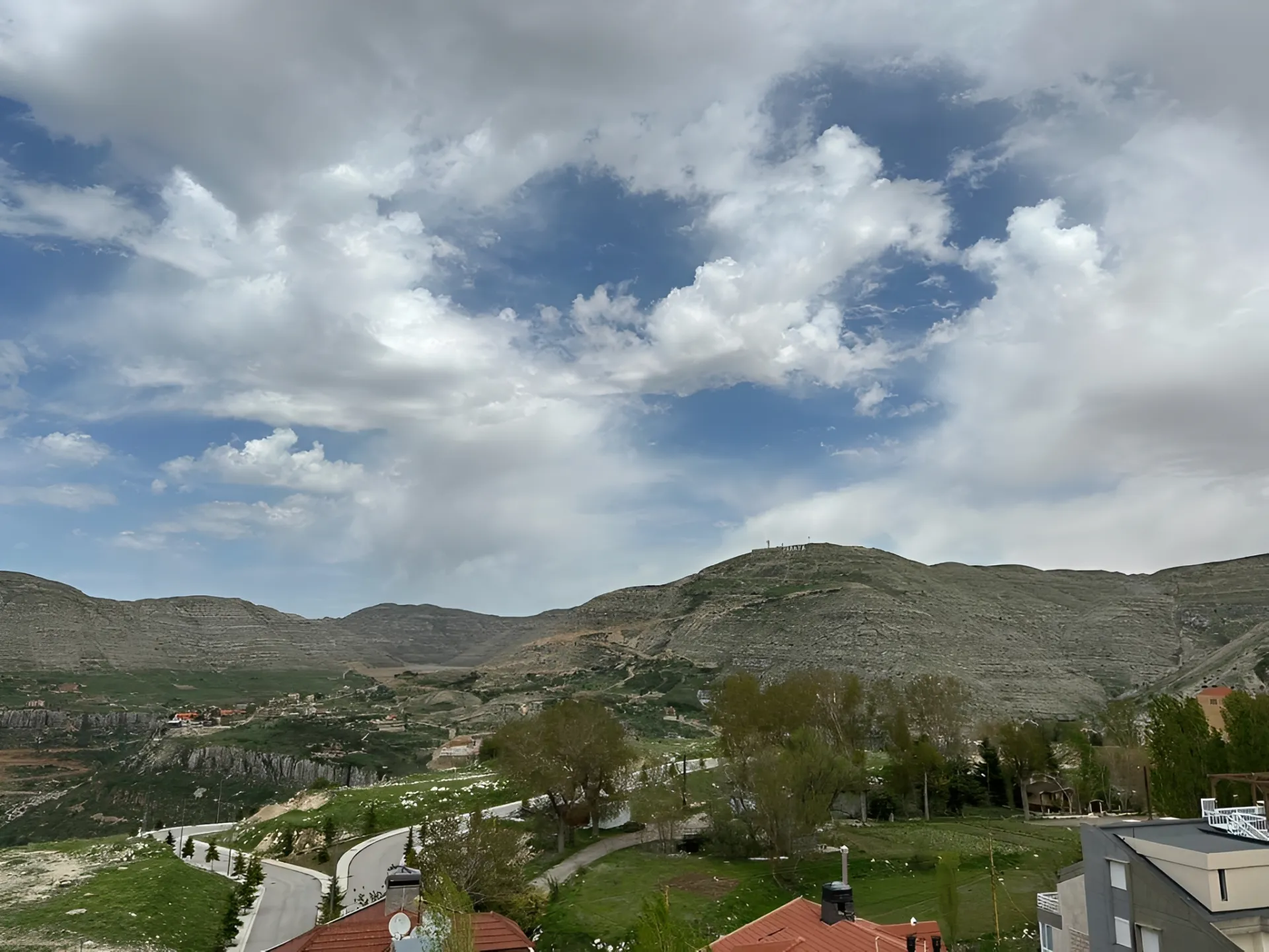 Land for Sale in Faqra